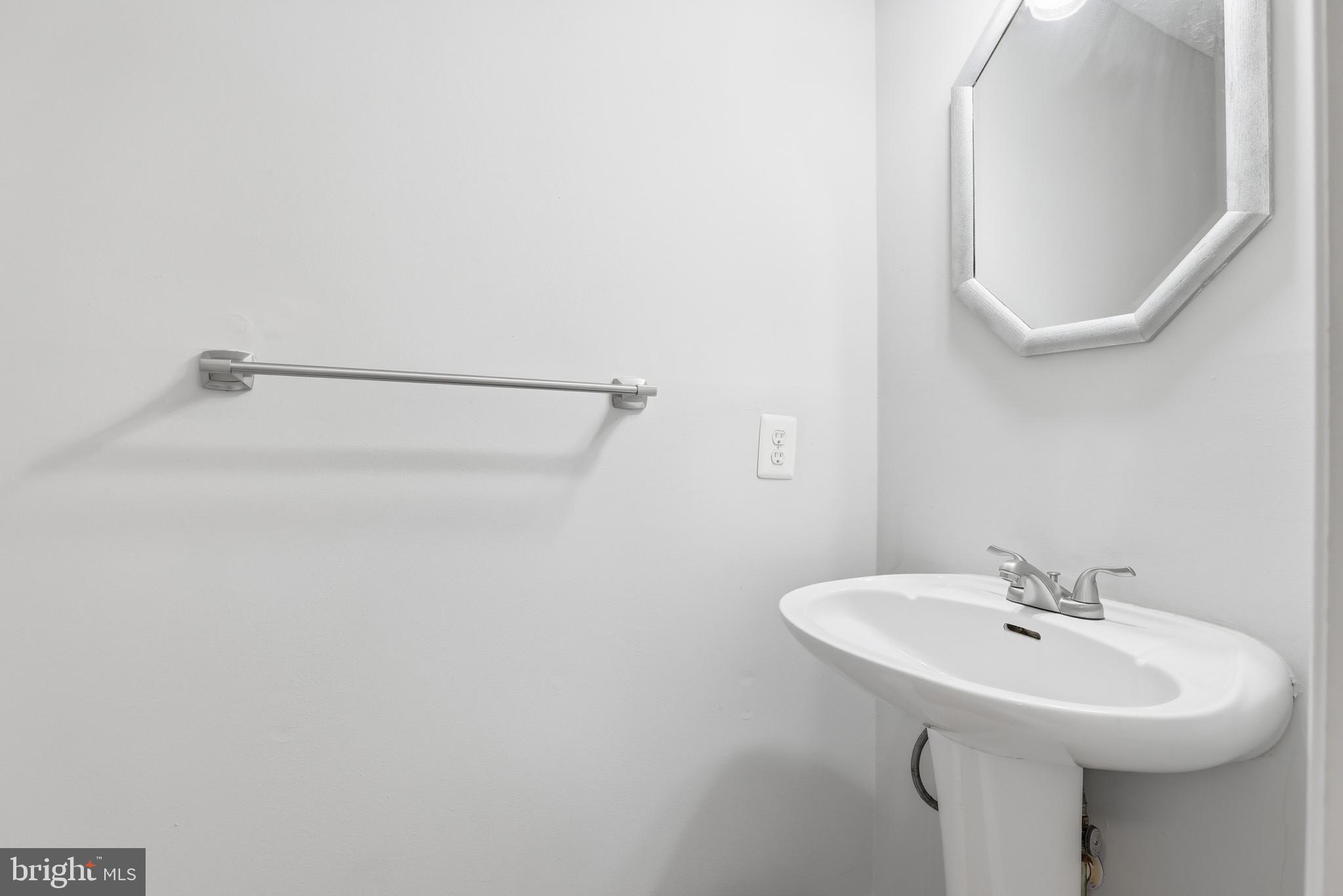 SOMERSET - Residential