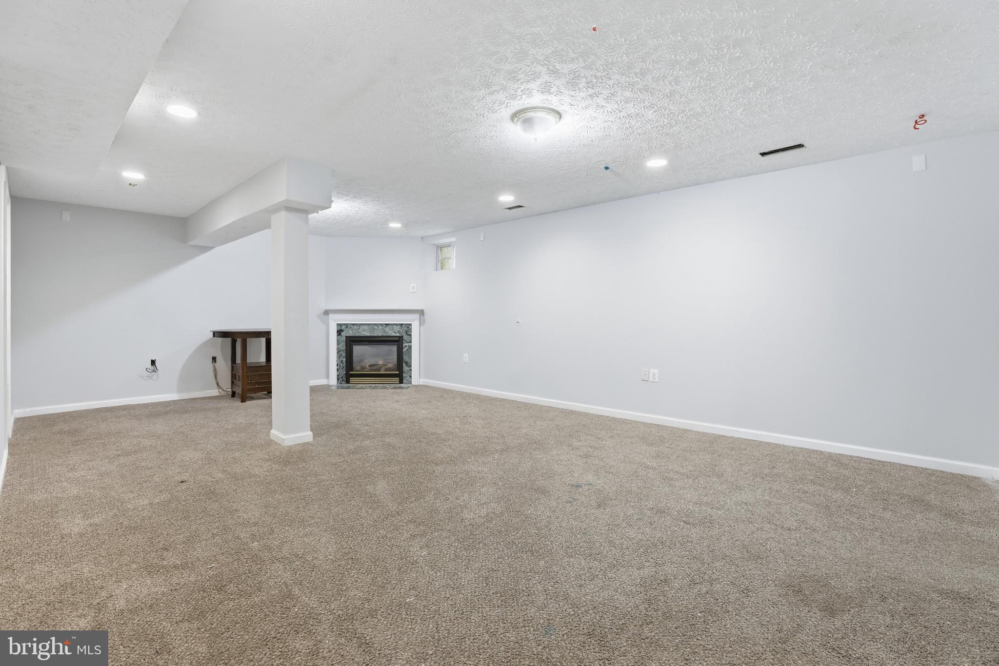 SOMERSET - Residential