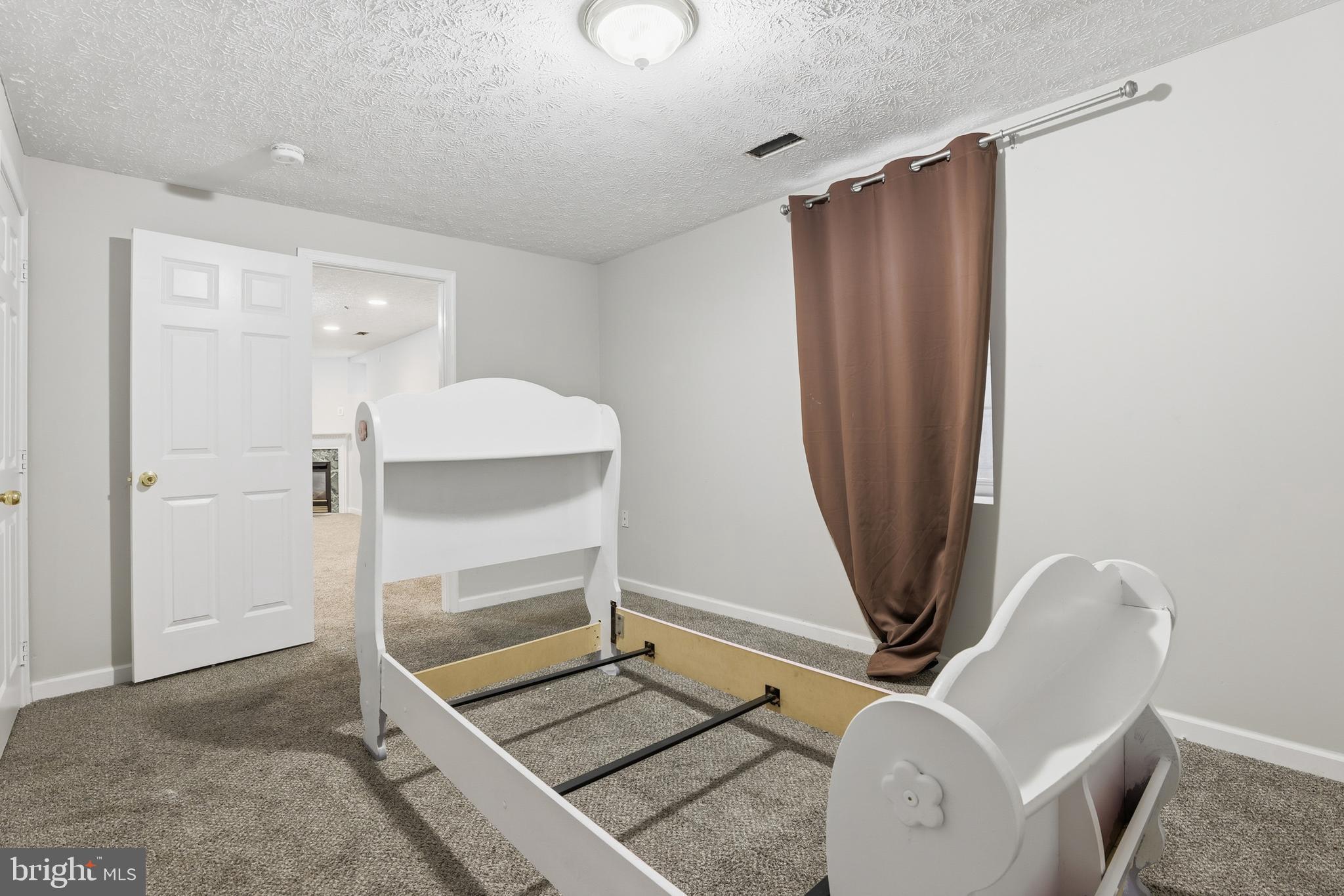 SOMERSET - Residential