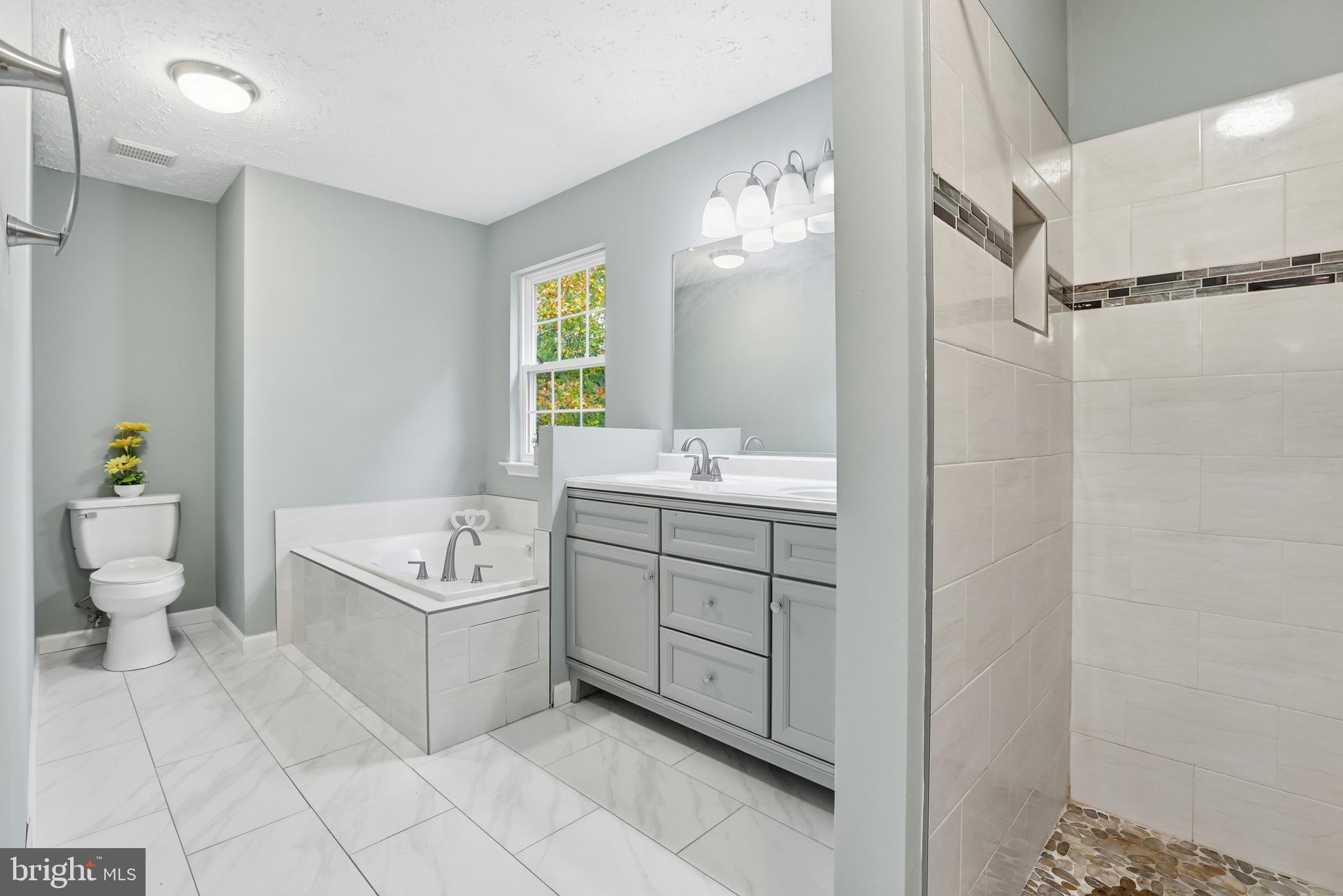 SOMERSET - Residential