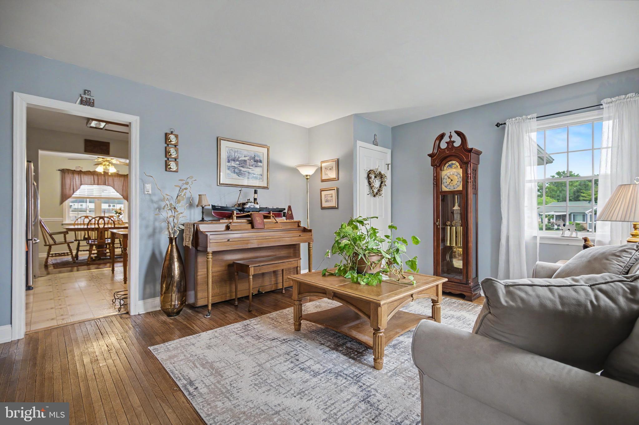 528 CHESTER AVENUE