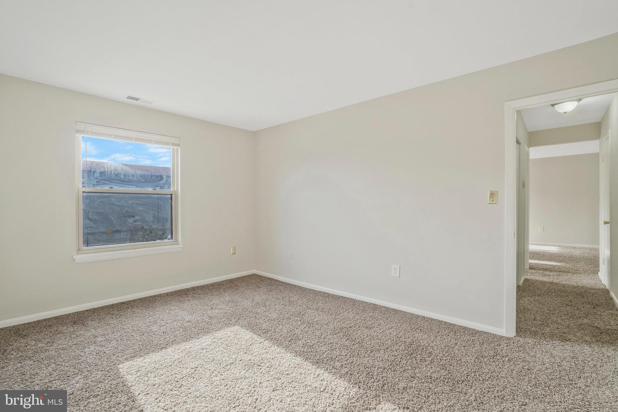 MARLOW TOWERS CONDOMINIUMS - Residential