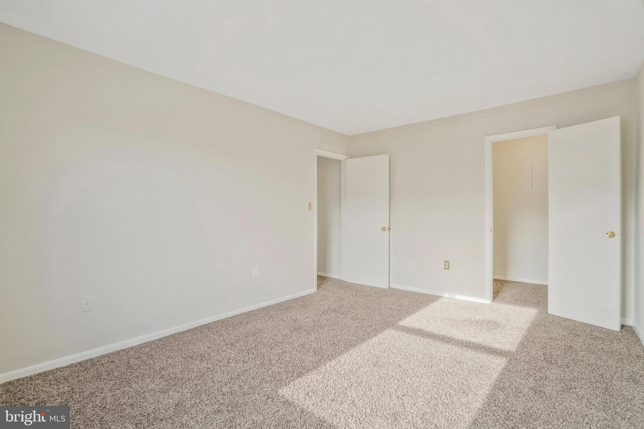 MARLOW TOWERS CONDOMINIUMS - Residential