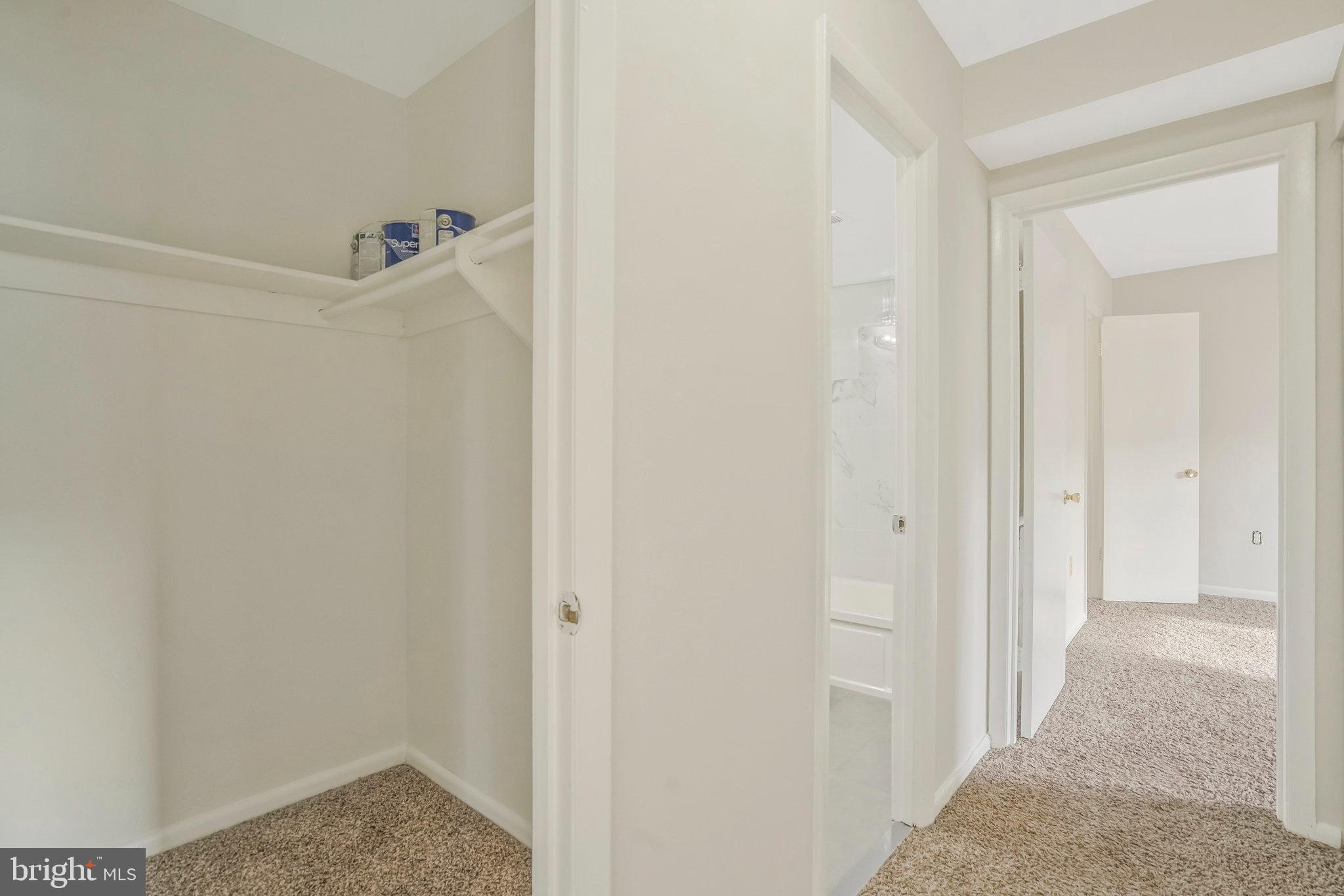 MARLOW TOWERS CONDOMINIUMS - Residential