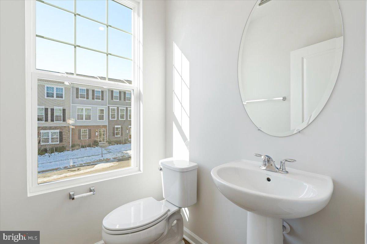 PRESIDENTS POINTE - Residential Lease