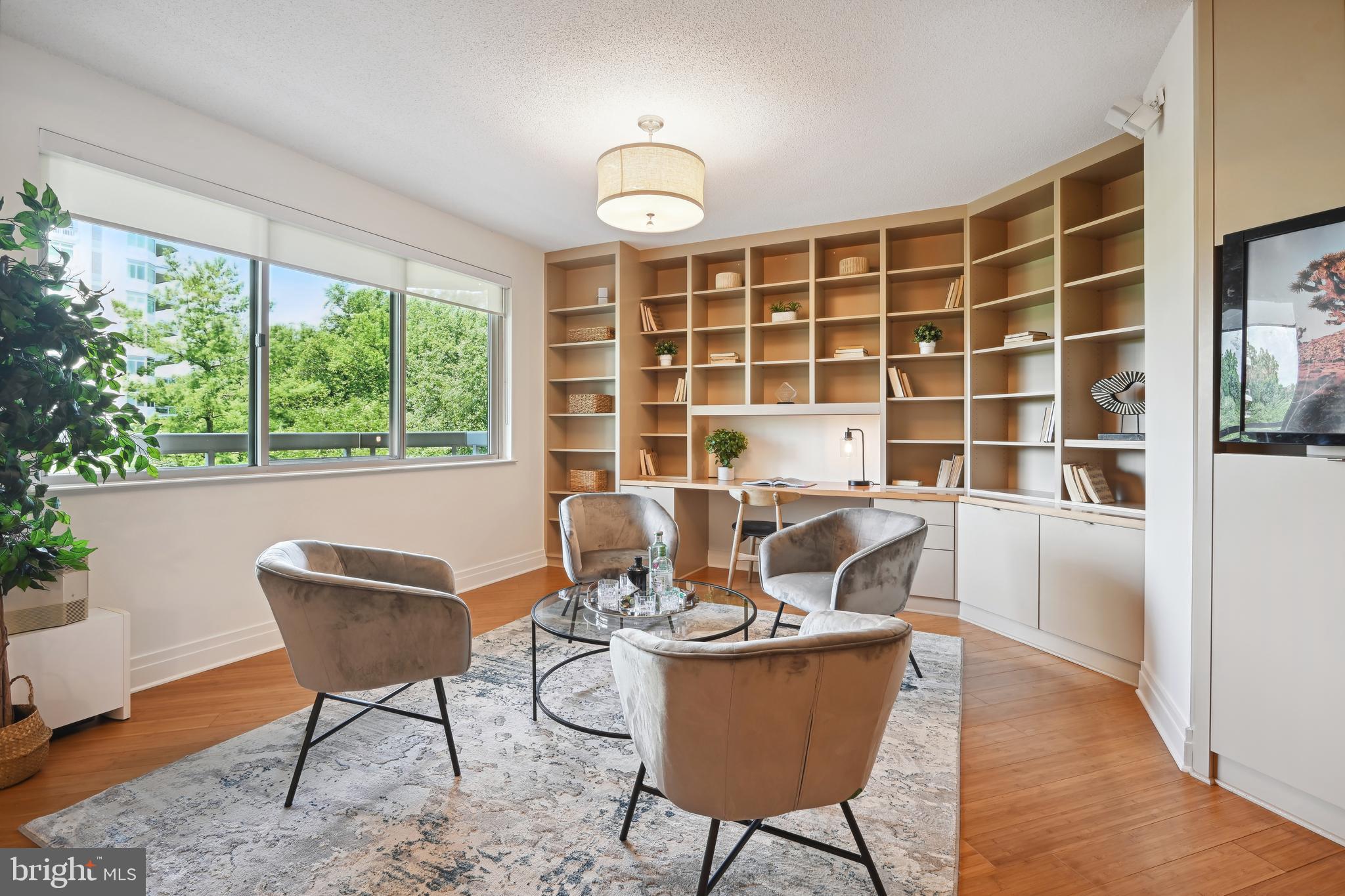 SOMERSET - Residential