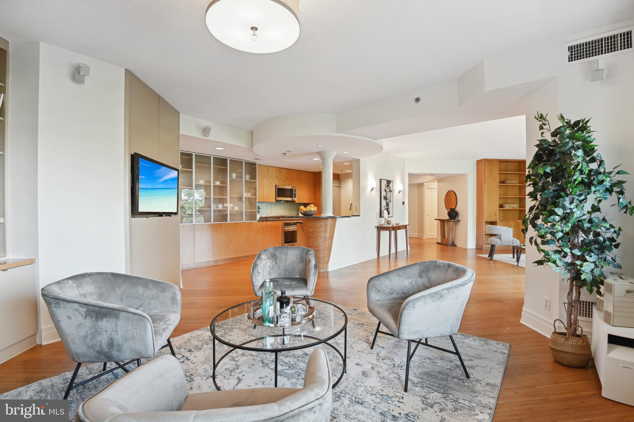 SOMERSET - Residential