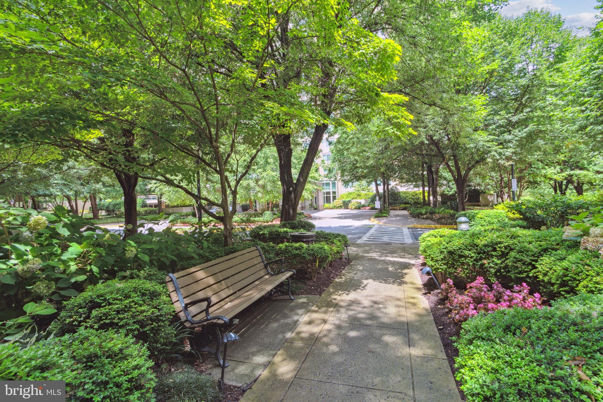 SOMERSET - Residential