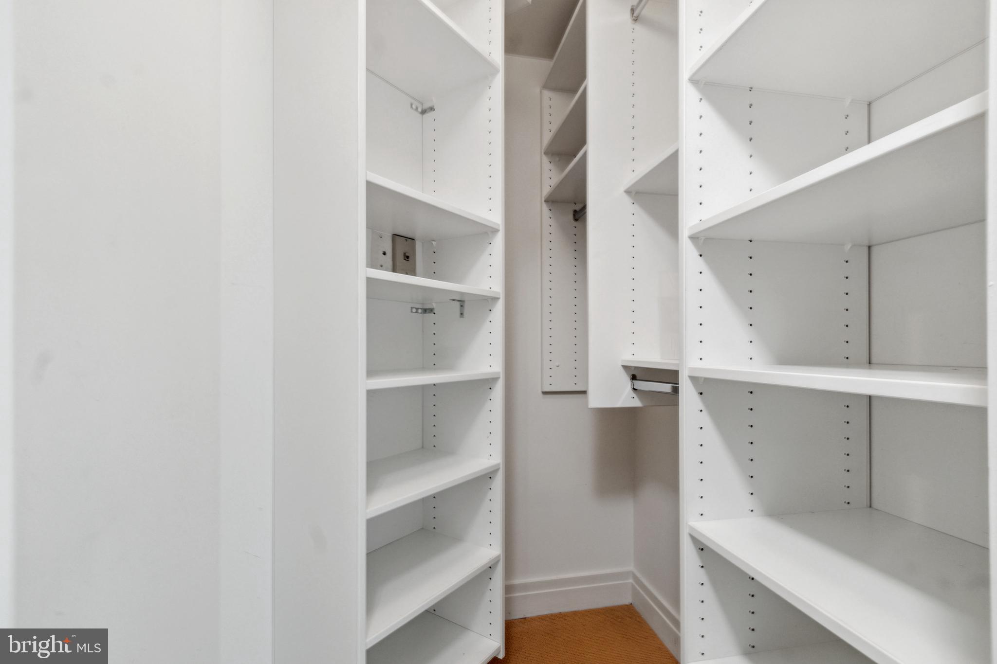 SOMERSET - Residential