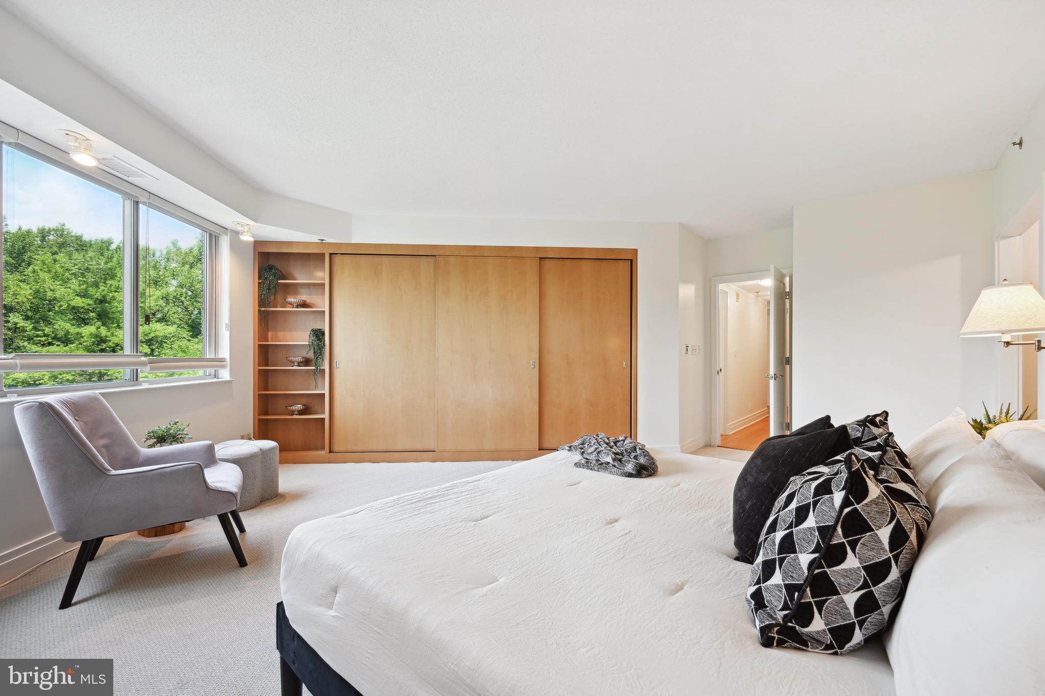 SOMERSET - Residential