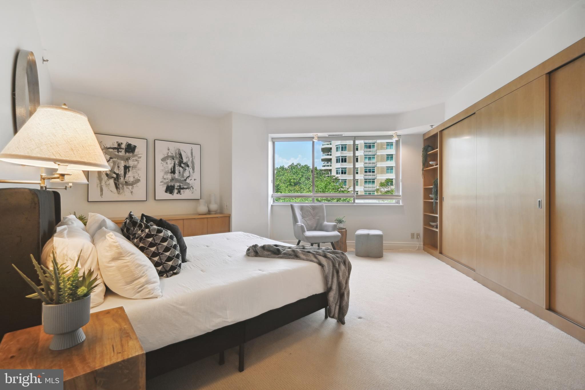 SOMERSET - Residential