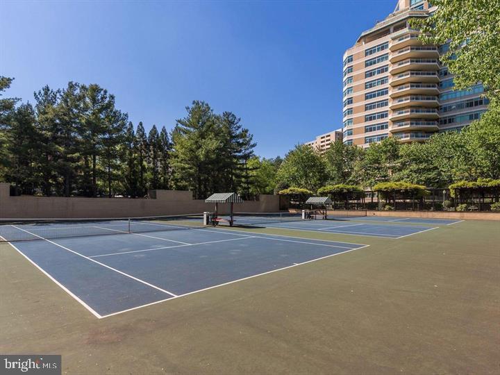 SOMERSET - Residential