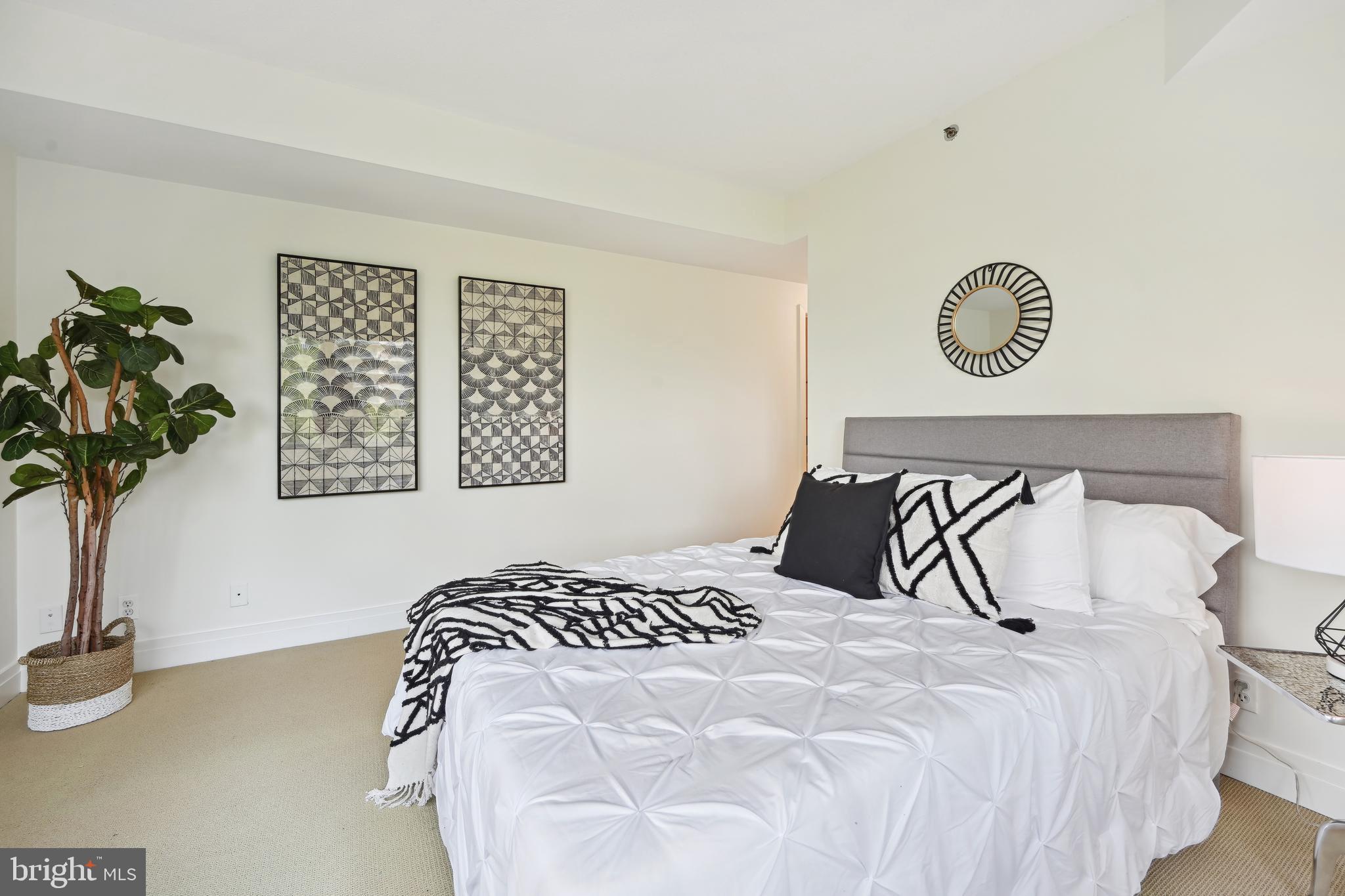 SOMERSET - Residential