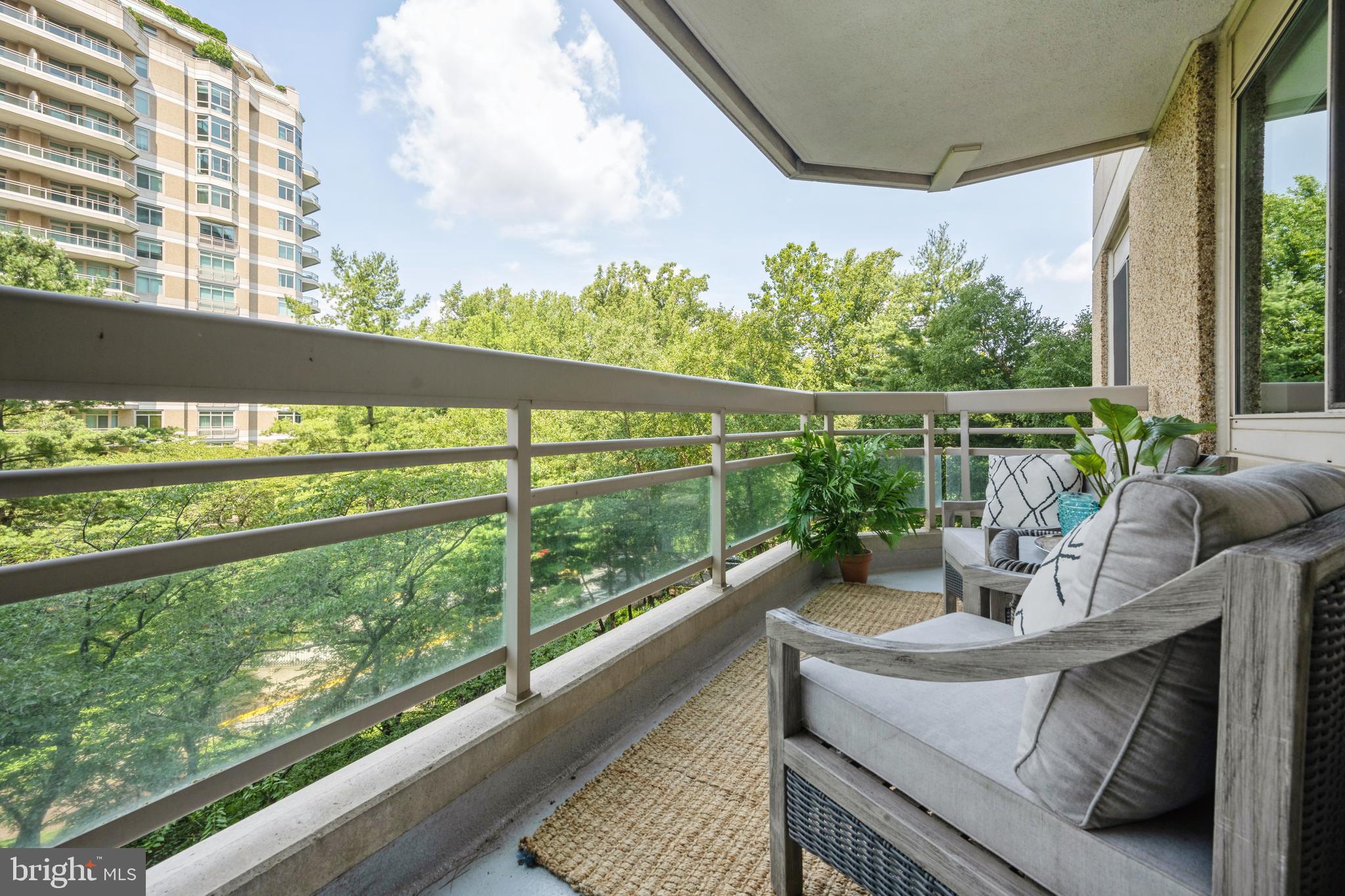 SOMERSET - Residential