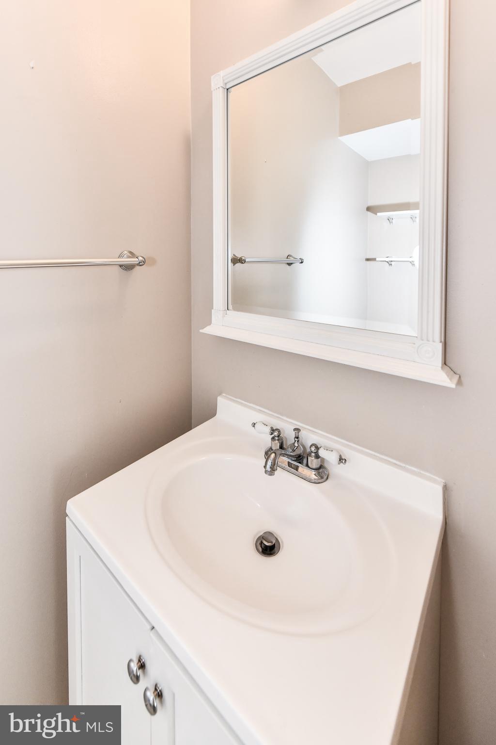 SAWYERS CLUSTER - Residential Lease