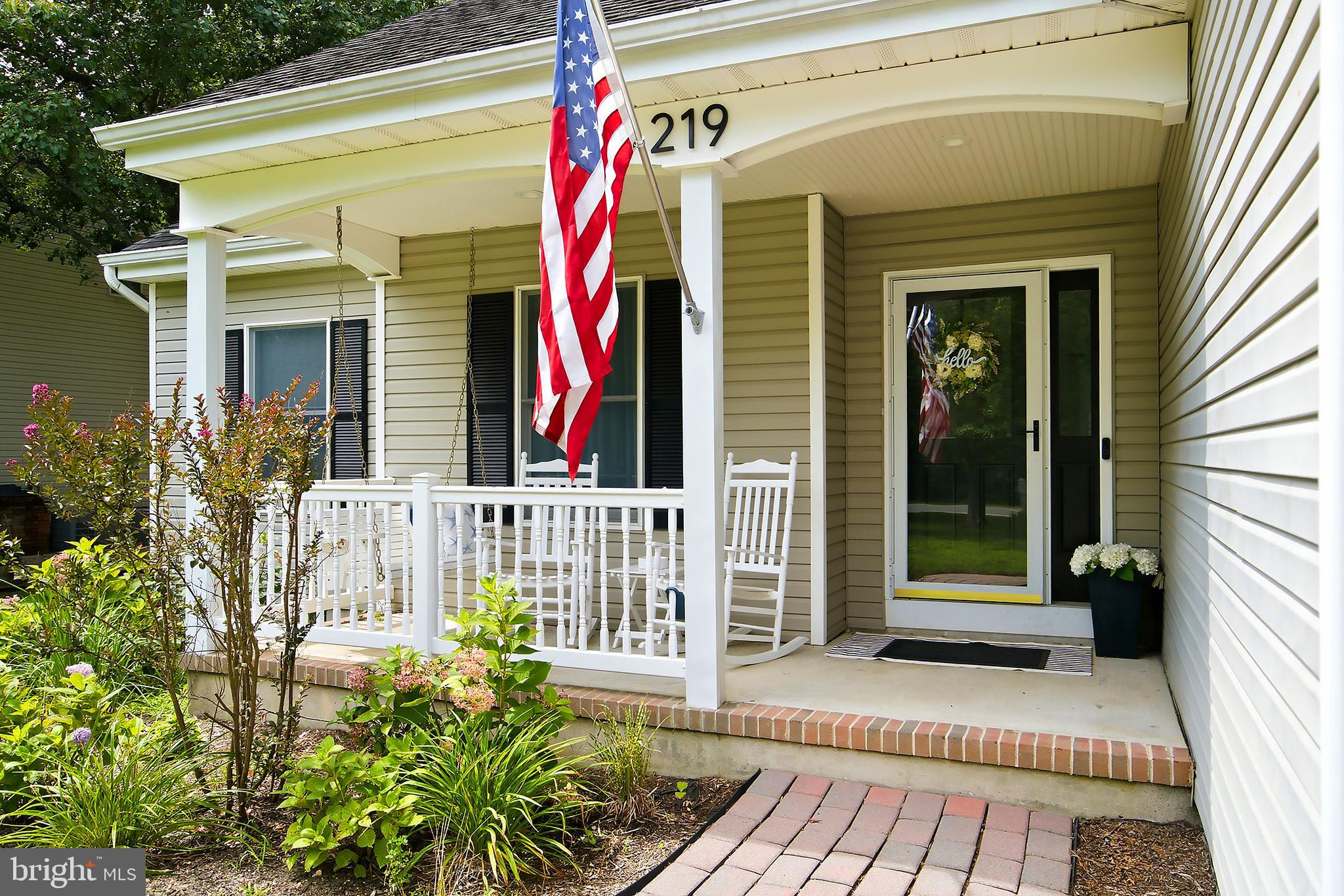 219 HILLIARD BOULEVARD