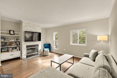 4431 7TH STREET N ARLINGTON VA 22203