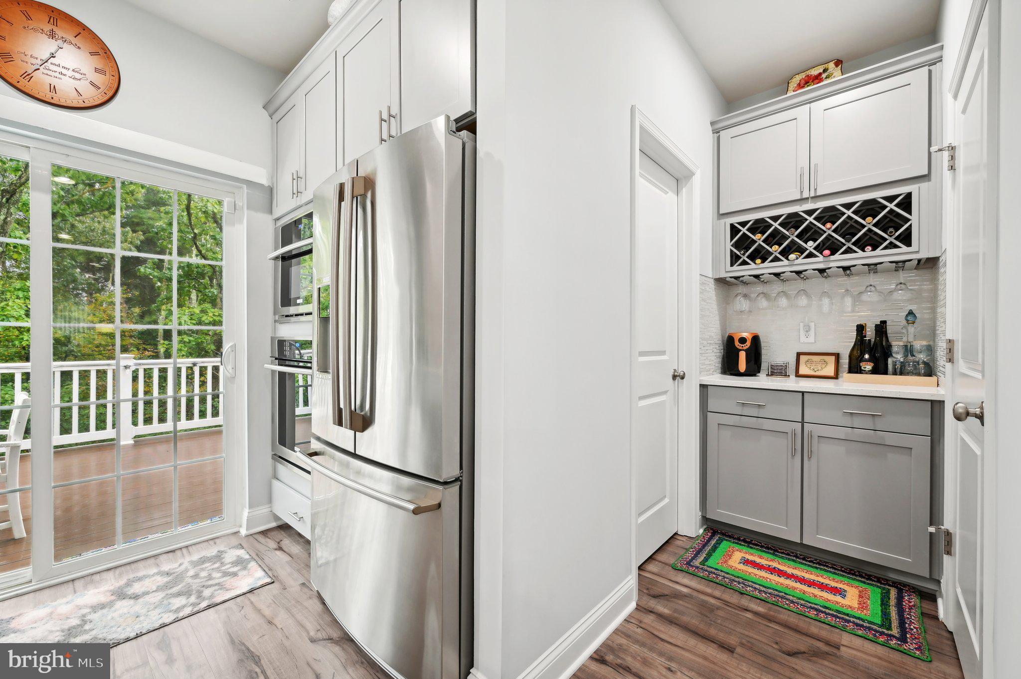 CREEKSTONE VILLAGE - Residential