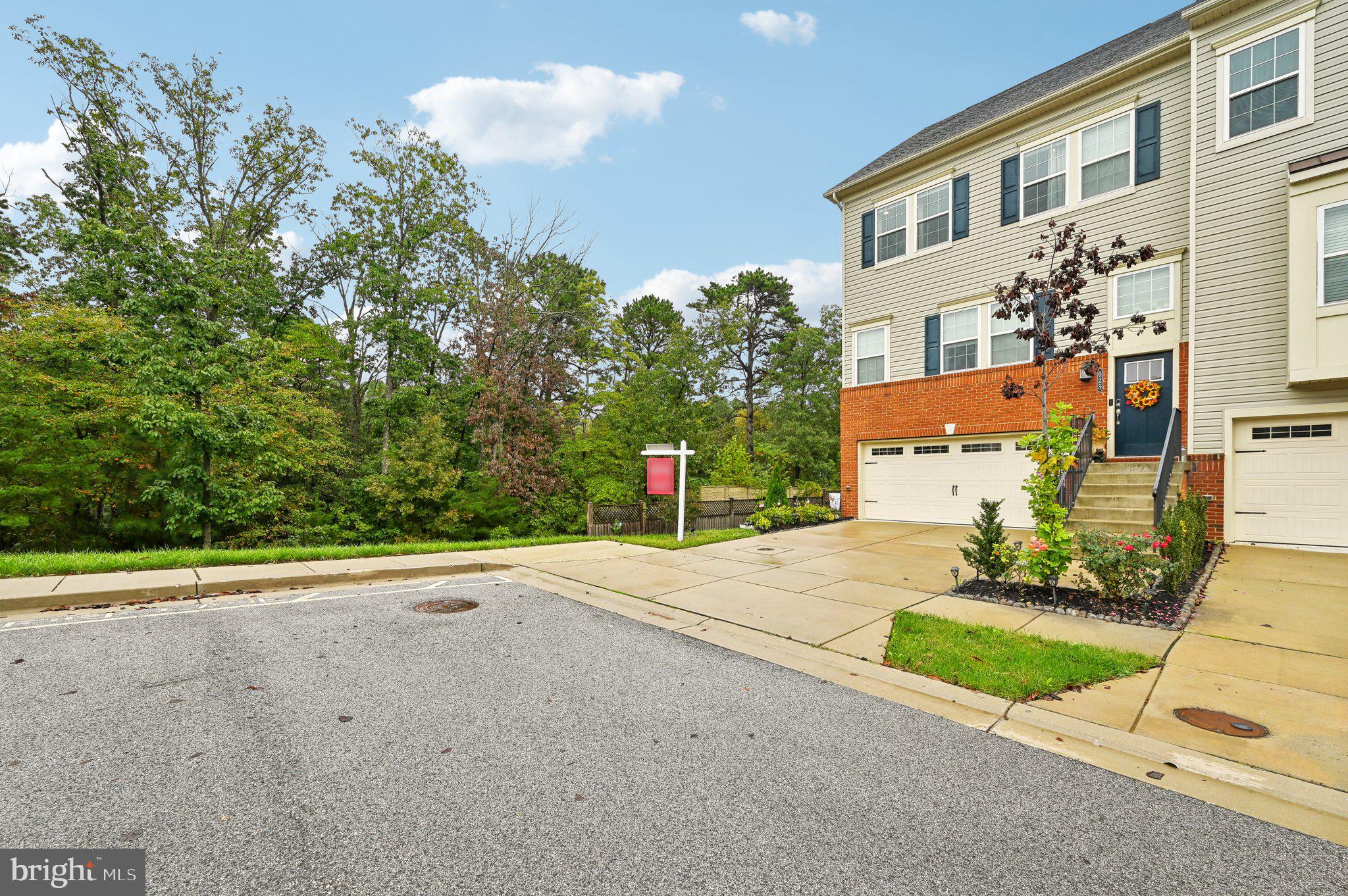 CREEKSTONE VILLAGE - Residential