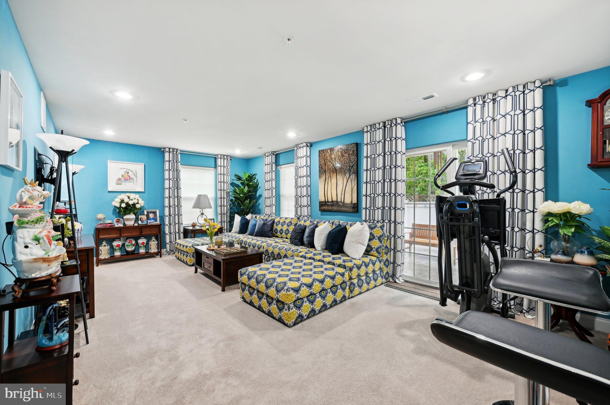 CREEKSTONE VILLAGE - Residential