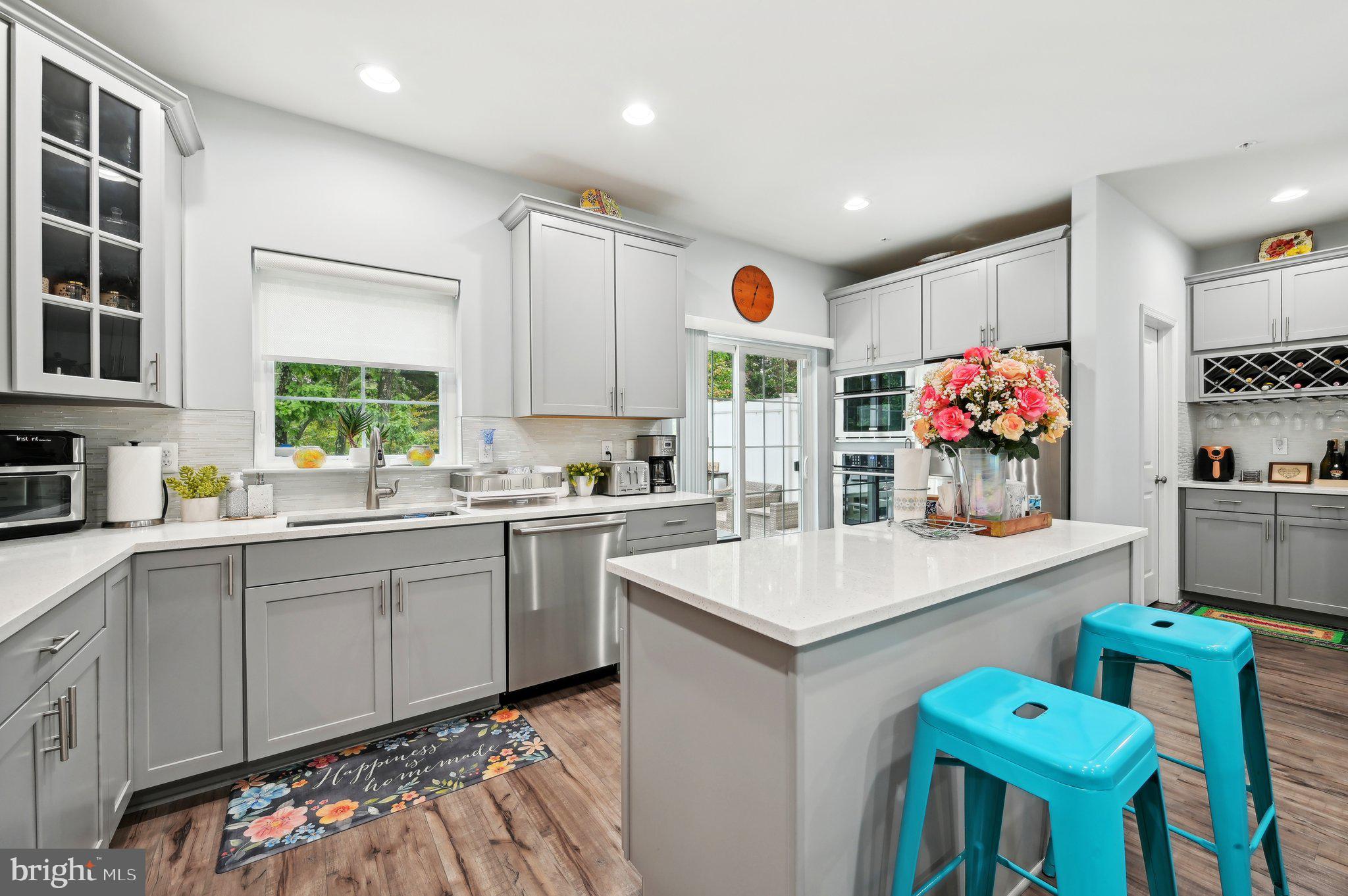 CREEKSTONE VILLAGE - Residential