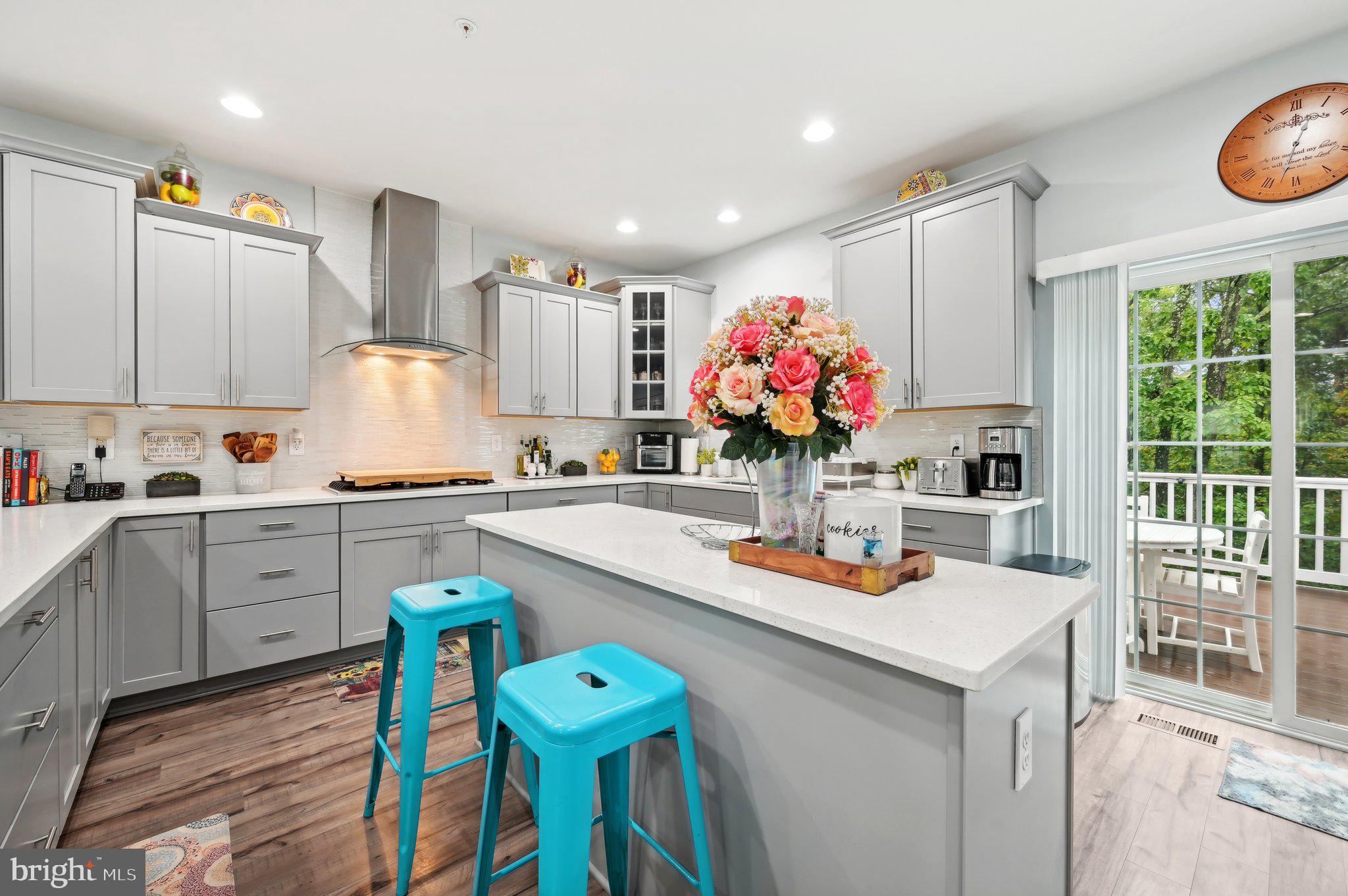 CREEKSTONE VILLAGE - Residential