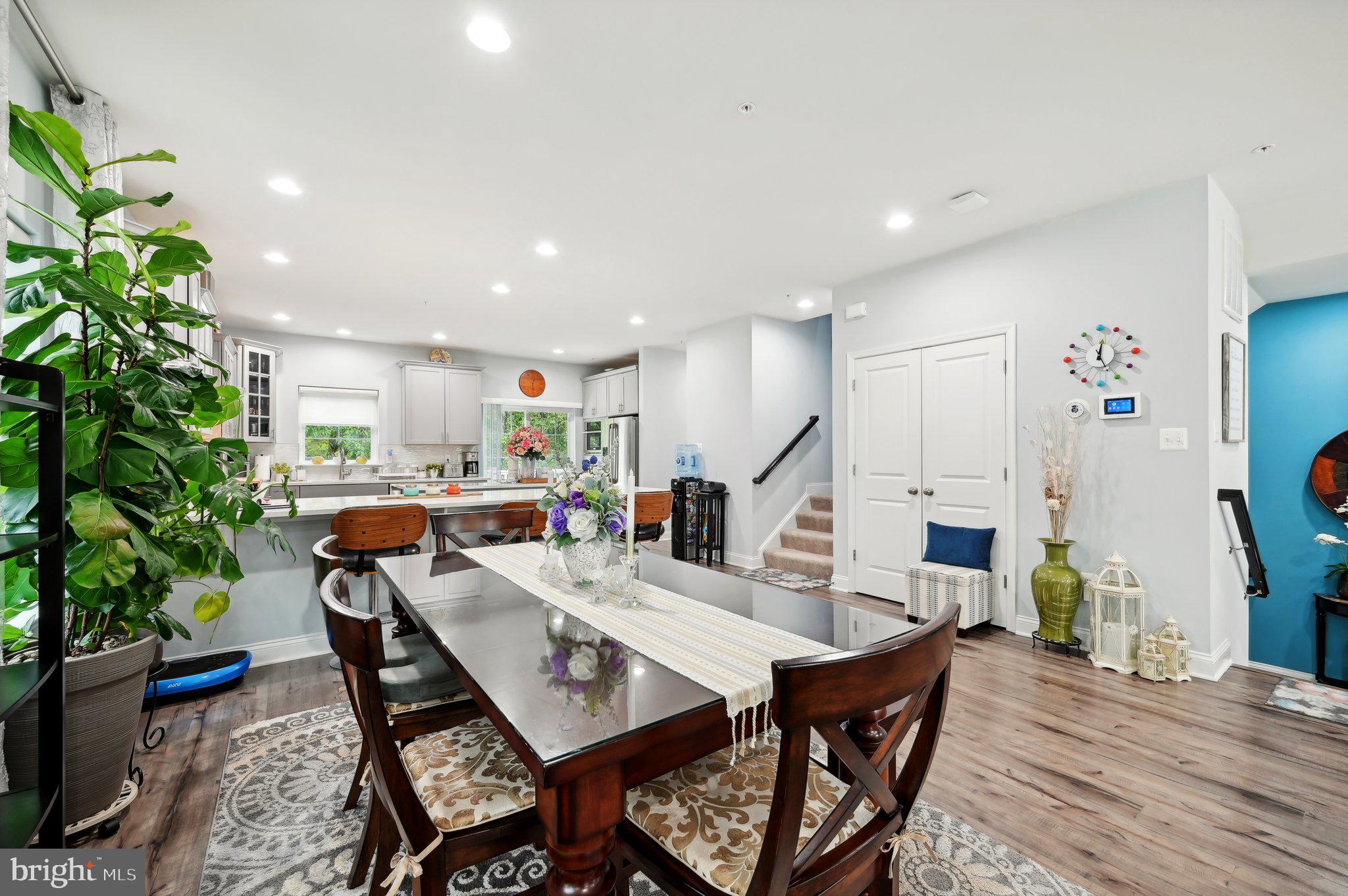 CREEKSTONE VILLAGE - Residential