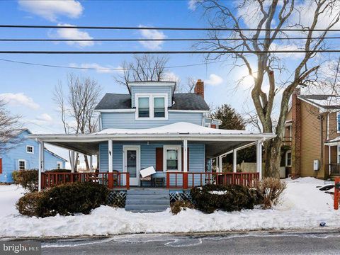 Homes For Sale - 105 S Houcksville Road<br/> HAMPSTEAD, MD 21074