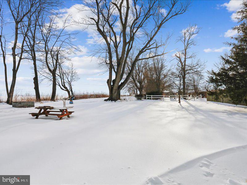 105 S HOUCKSVILLE ROAD