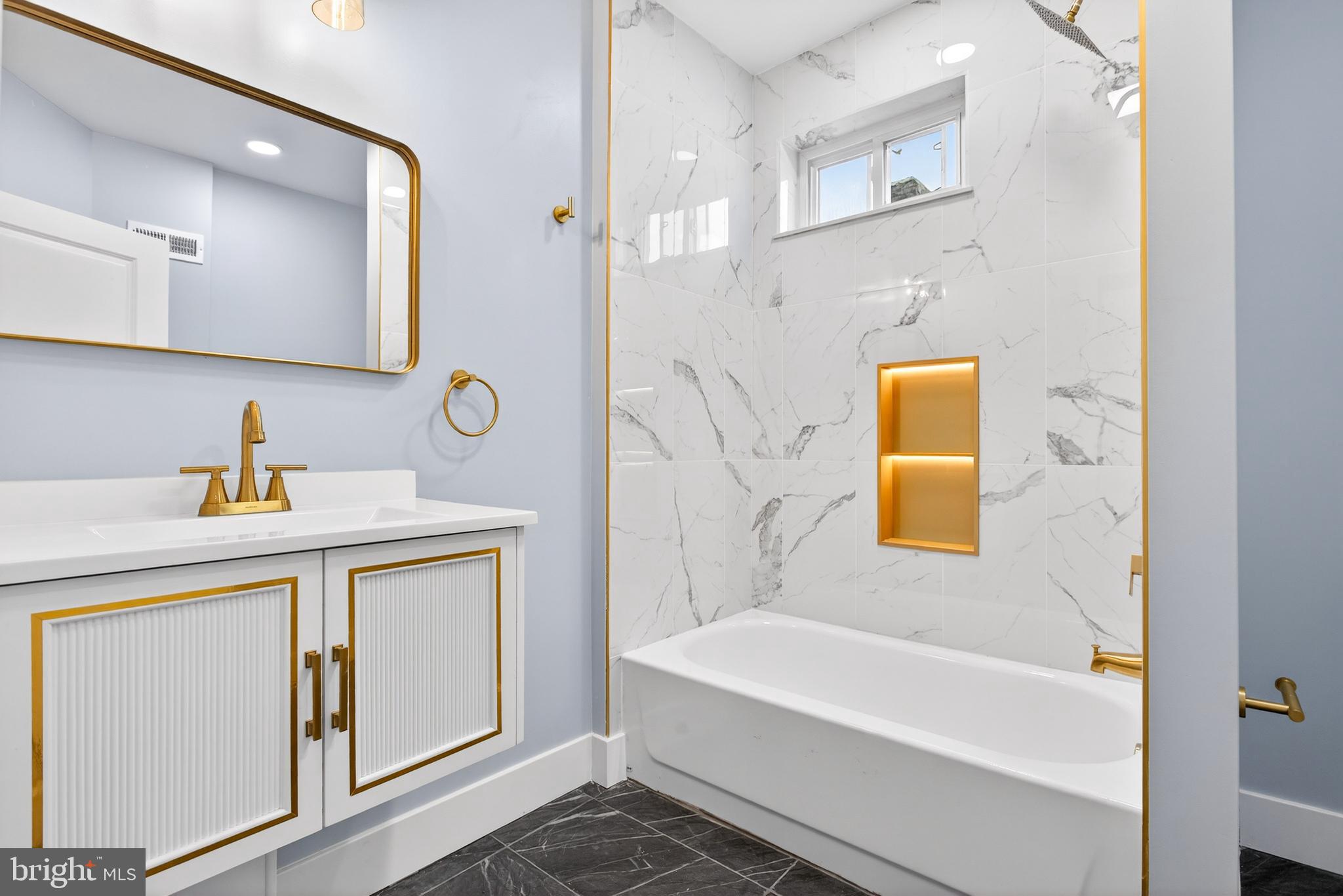 UNIVERSITY CITY - Residential