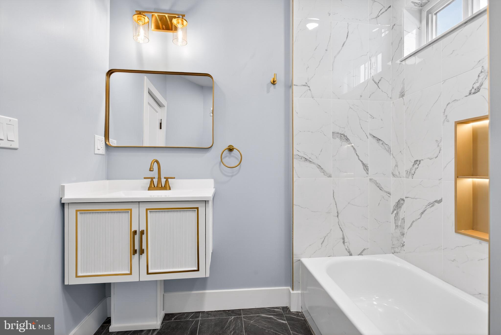 UNIVERSITY CITY - Residential