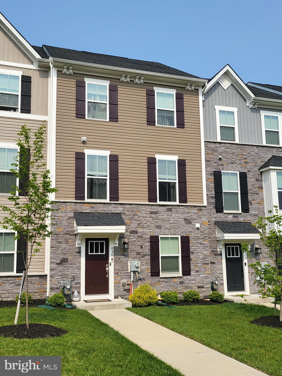 **BONUS: $500 off 1st month's rent with a 2 year lease!** This lovely 4 Bedroom with 3 Full Bath and Half bath Townhome in Downingtown is one of the larger units available in Mapleview. Within Award Winning Downingtown school district and across from acclaimed Applecross. BRAND NEW CARPETS!! Enter on the ground floor which has 2-car garage with spacious driveway. This level has finished room with a full bath. Main level has a large living area with vinyl LVP and 2 large windows on each side that lets in lots of sunshine during mornings and evenings. The open concept kitchen has quartz countertops, stainless steel appliances, a large center island, lots of cabinet space, and a sizable pantry. Kitchen has an eat in breakfast area. Step out on an extra large 200sq ft composite deck for sunset evenings or to enjoy dinners. Half bath completes this main level. Upstairs the primary bedroom has a closet with lots of shelves, deluxe soaking bath with dual-sink vanity, and large shower with seat. Bedroom 2 and 3 are good size bedrooms with shelved closets. They share a hall bath with vanity and bathtub. This level also has a convenient upstairs Laundry room with lots of cabinets for storage. This home is in the award winning Downingtown West Schools (DASD) and 4 mile ride to STEM Academy. Great location with easy access to US 322, US 30, US 10, Downingtown shops Wegmans or OliveGarden and easy convenient R5 commute from Thorndale/Exton. 15 minute ride to Exton station for Amtrak. 10 minute drive to Marsh Creek lake and 5 mins to East Brandywine park and proximity to Chester Country bike/run/walk trails where you can enjoy, walking, biking, boating and other activities. 10 miles to Chester County Hospital or Mainline Health Center Exton. Mapleview community has large open spaces and sidewalks. Tenants pay Sewer, Trash, Utilities (Elec, Gas, Water, Cable etc). Renters insurance required.