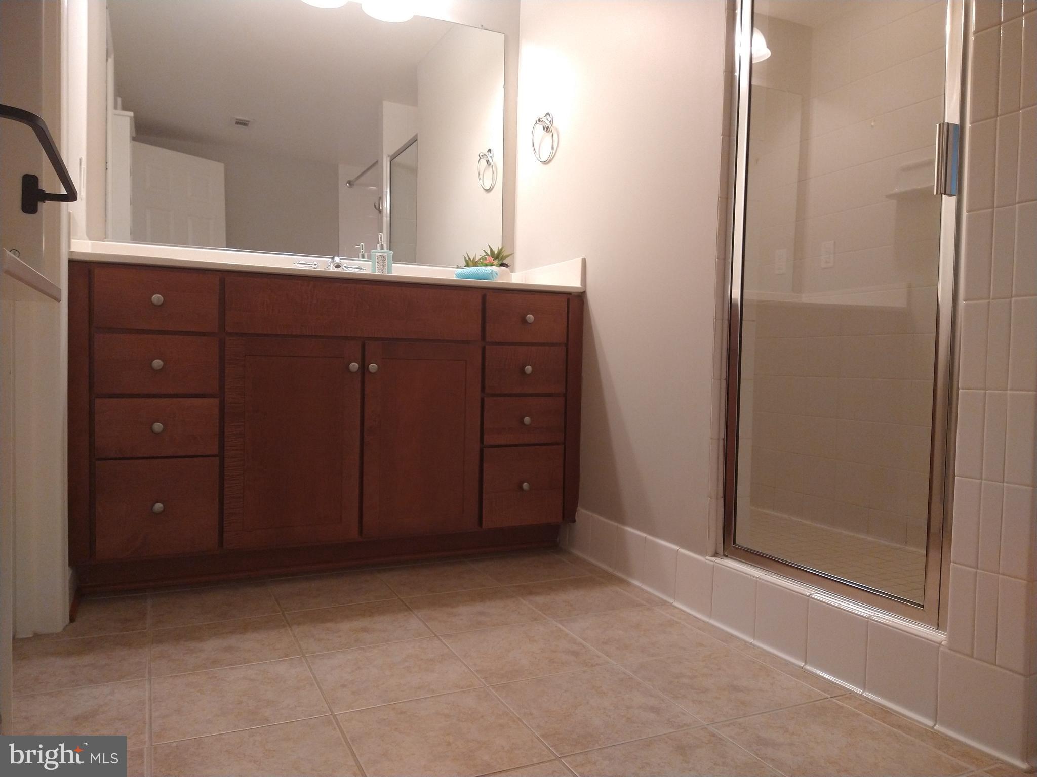 WEST VILLAGE OF SHIRLINGTON - Residential Lease