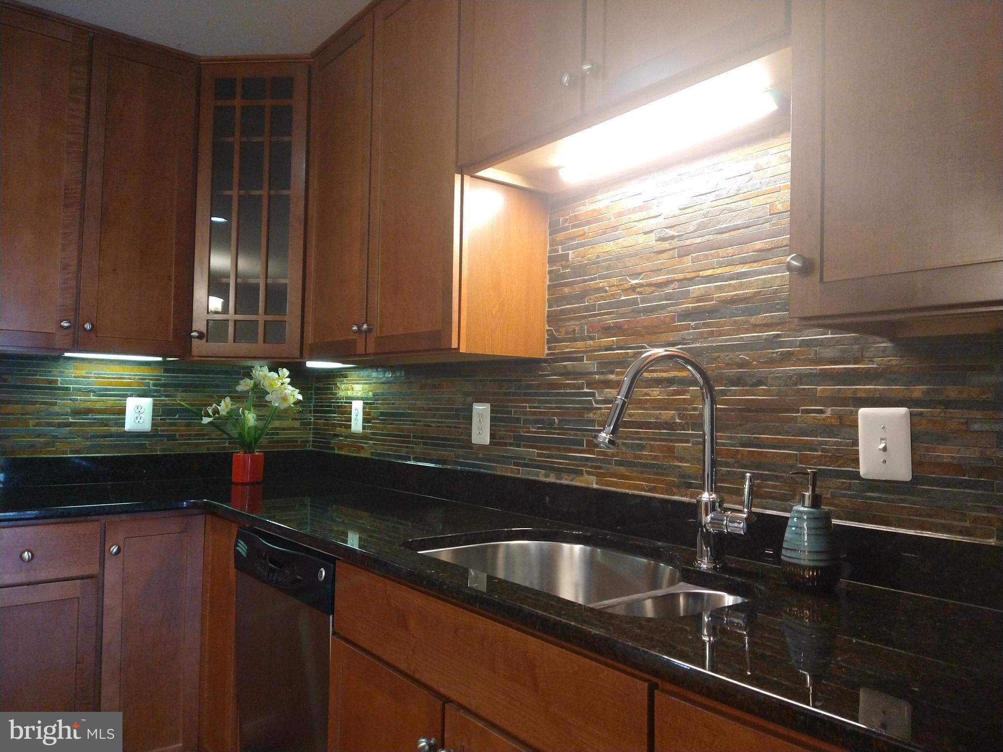 WEST VILLAGE OF SHIRLINGTON - Residential Lease