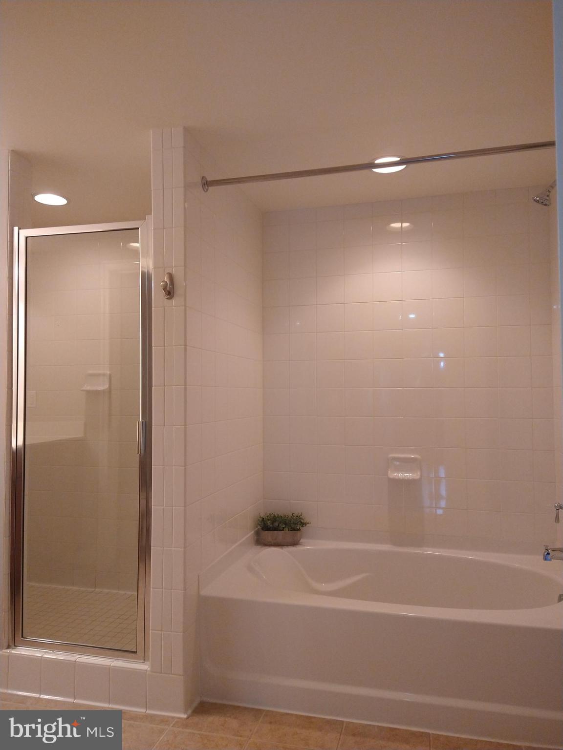 WEST VILLAGE OF SHIRLINGTON - Residential Lease