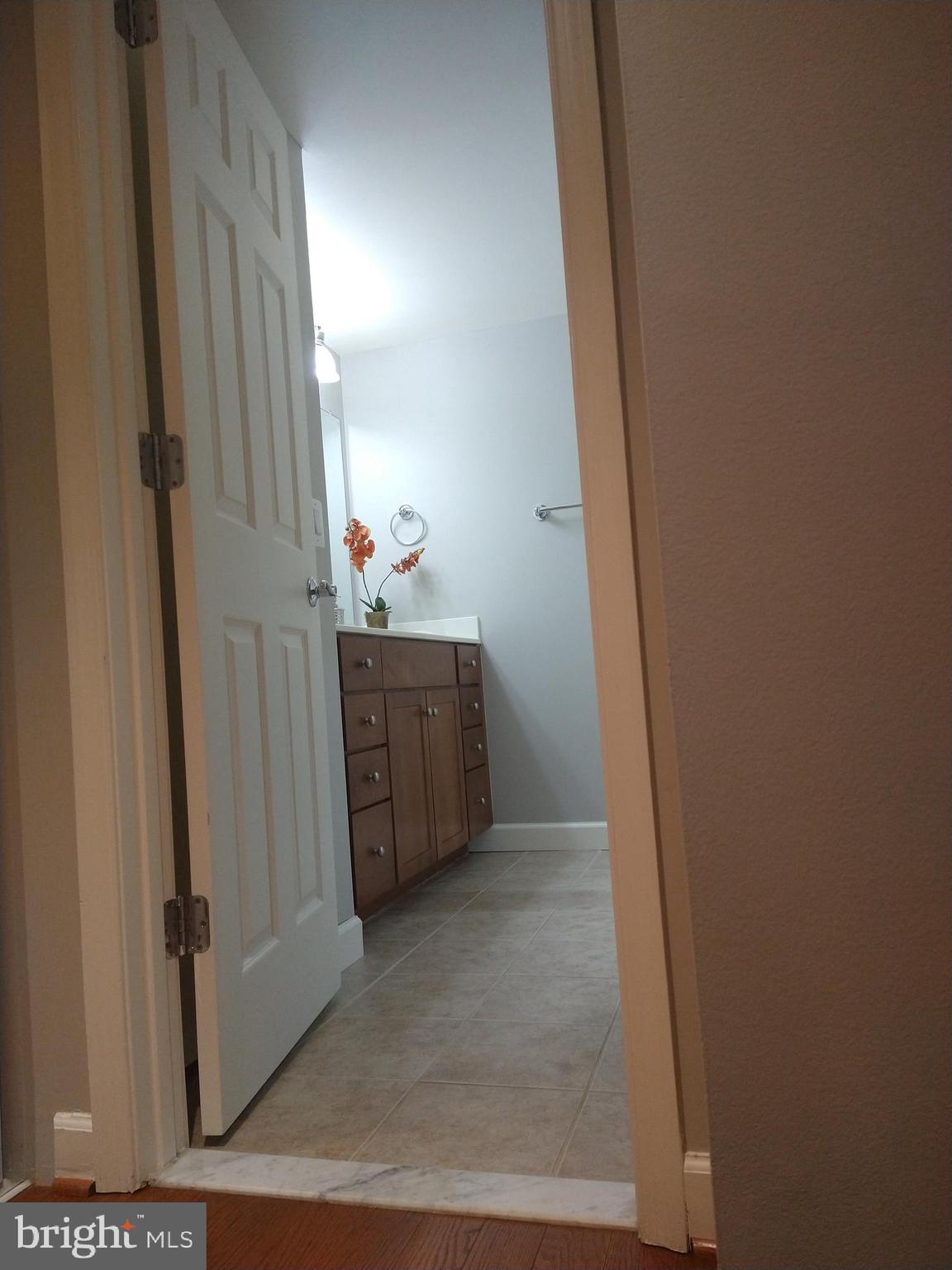 WEST VILLAGE OF SHIRLINGTON - Residential Lease