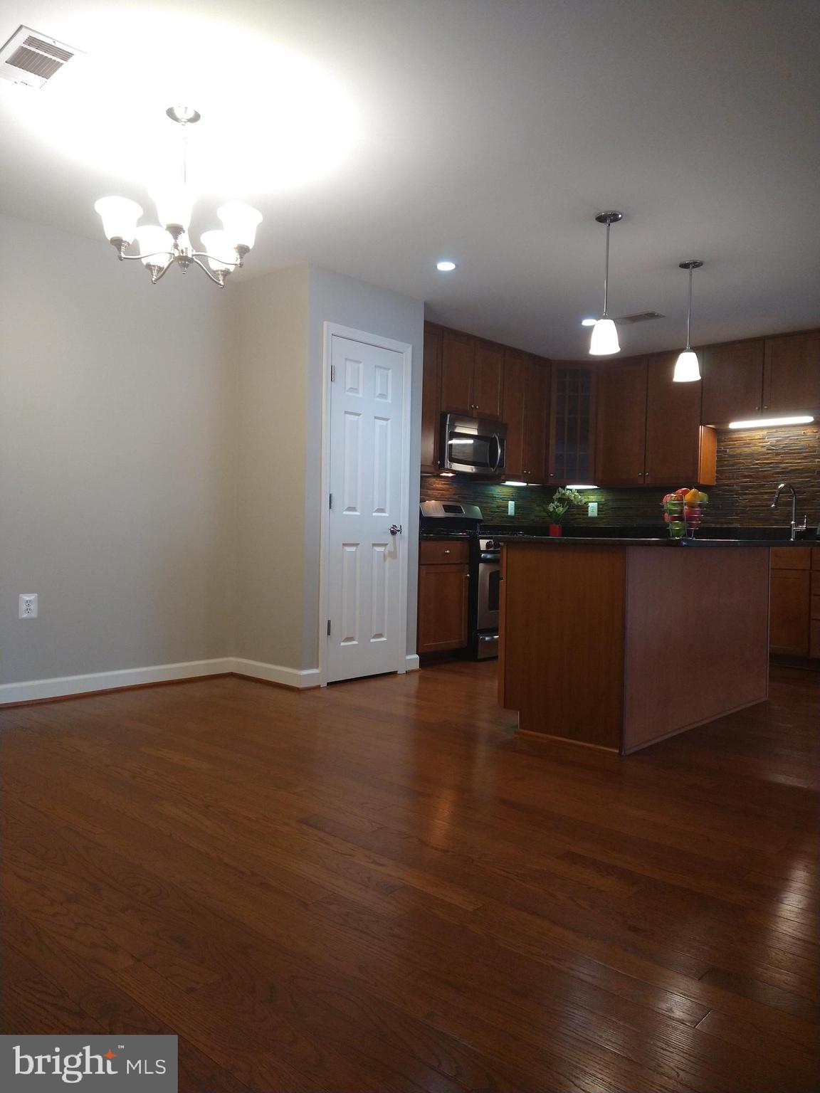 WEST VILLAGE OF SHIRLINGTON - Residential Lease