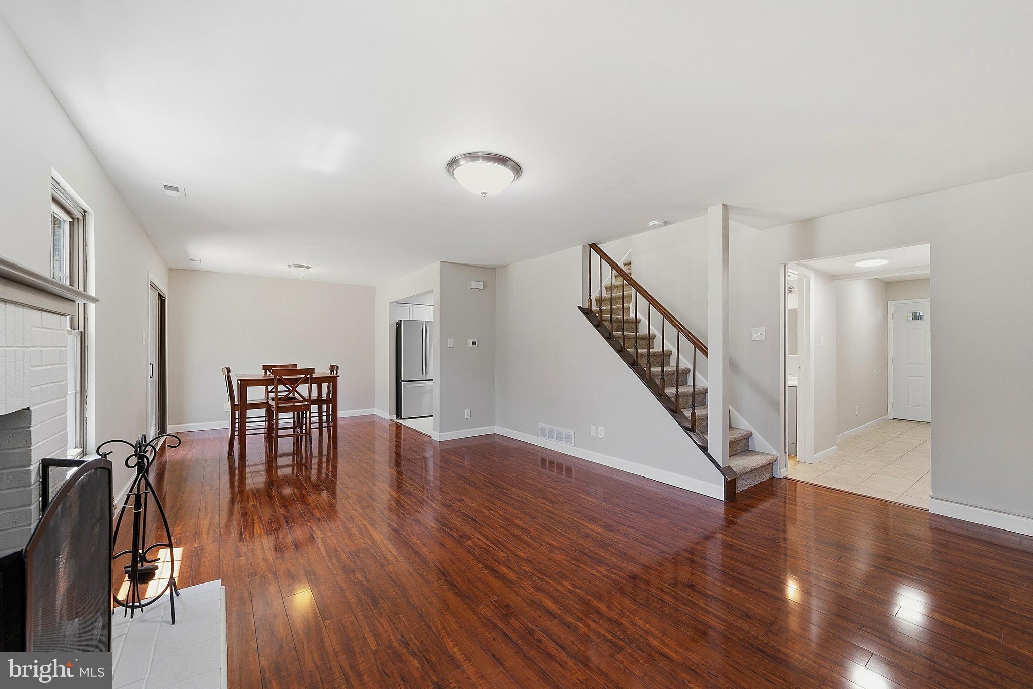 356 WILLOW TURN A