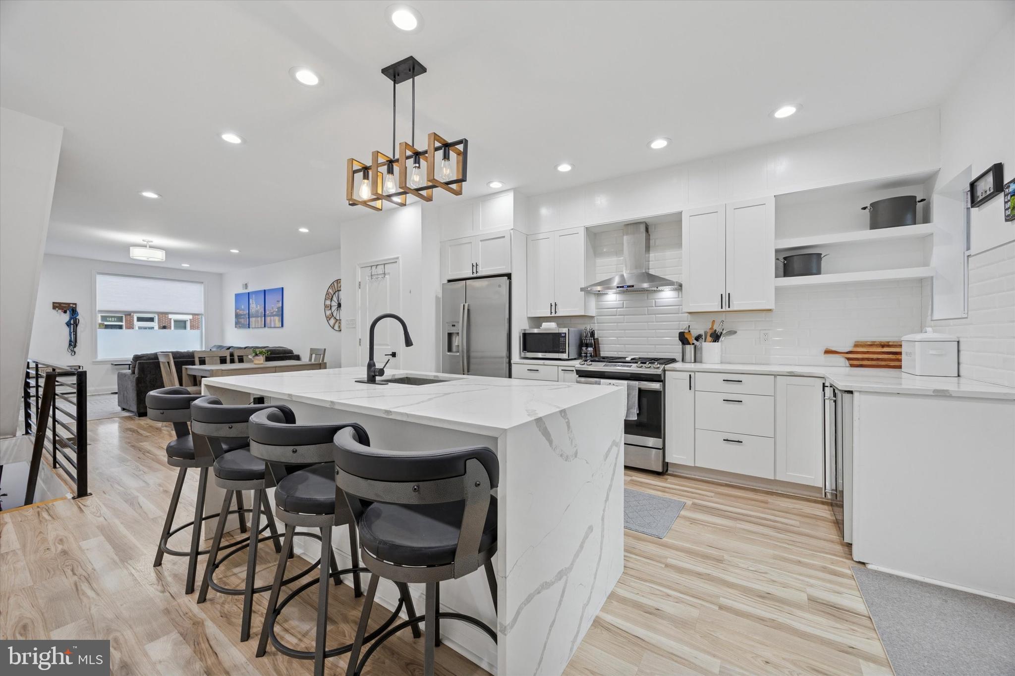 POINT BREEZE - Residential