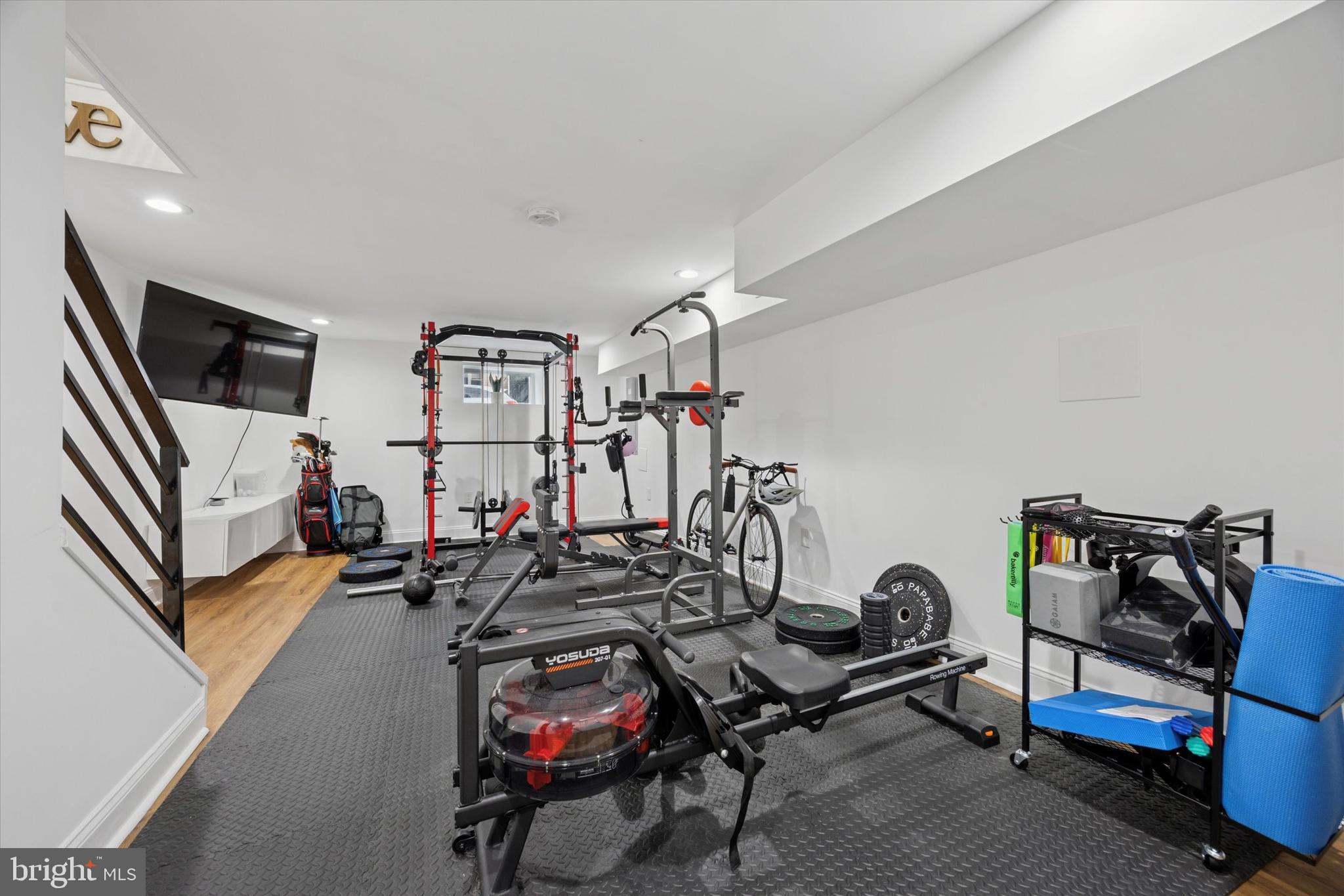 POINT BREEZE - Residential