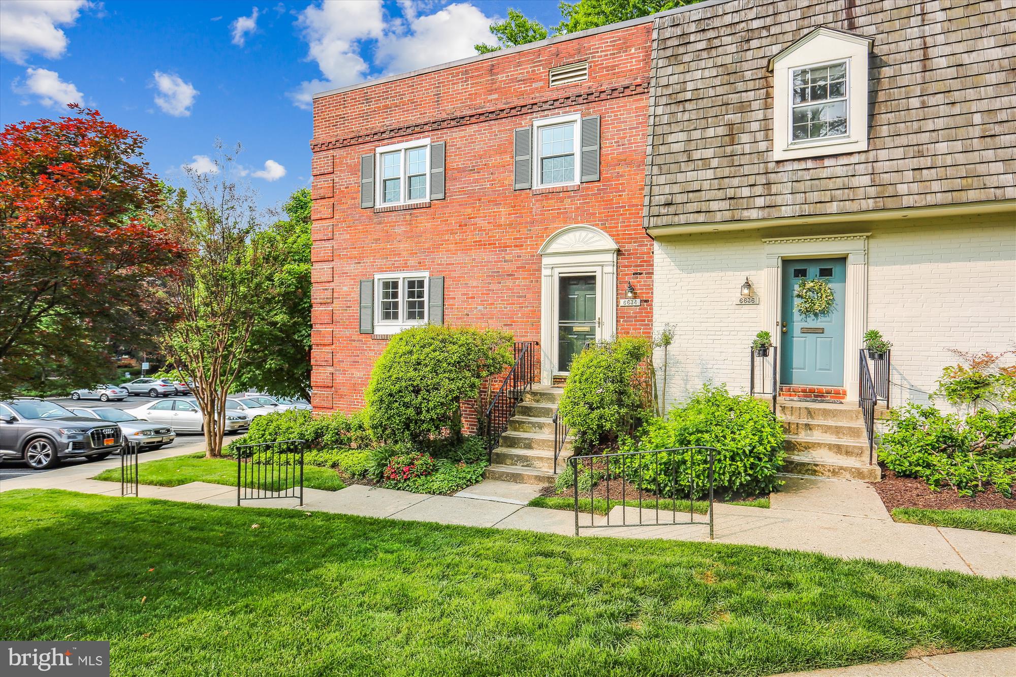 * MUST SEE! ONE OF THE LARGEST UNITS IN SOUGHT-AFTER KENWOOD FOREST II! * Rarely available turnkey end unit designer custom home . Over $250k in customization, upgrades and finishes! Light filled townhome with 3 Bedrooms and 2.5 Baths in a prime Chevy Chase location near popular Bethesda Row, Capital Crescent Trail and Bethesda Redline Metro.
Every detail in this home was meticulously designed and thought through for the owner’s comfort. Custom hand sawn white oak flooring, Chef’s kitchen with quartz countertops marble backsplash, stainless-steel appliances, detailed millwork and living room seating surrounding a cozy fireplace. Energy efficient windows, newer AC, Brand new paint, carpet, and modern light fixtures throughout, along with tastefully designed marble luxury bathrooms. This special end-unit provides spectacular natural light throughout the day. Amazing outdoor spaces with private deck and lush green landscaping surround the neighborhood. The main level features an inviting foyer, open concept living and dining room, large kitchen, laundry, powder room and deck for additional entertainment space. The upper-level features three bedrooms, with primary ensuite full bath, secondary hallway full bath and ample closet space. This prime location nestled between Bradley Blvd, Arlington Rd and Wisconsin Ave, provides convenient access to the Capital Crescent Trail, 495 and 270, in addition to direct access to dining and retail located nearby in downtown Bethesda and Friendship Heights..