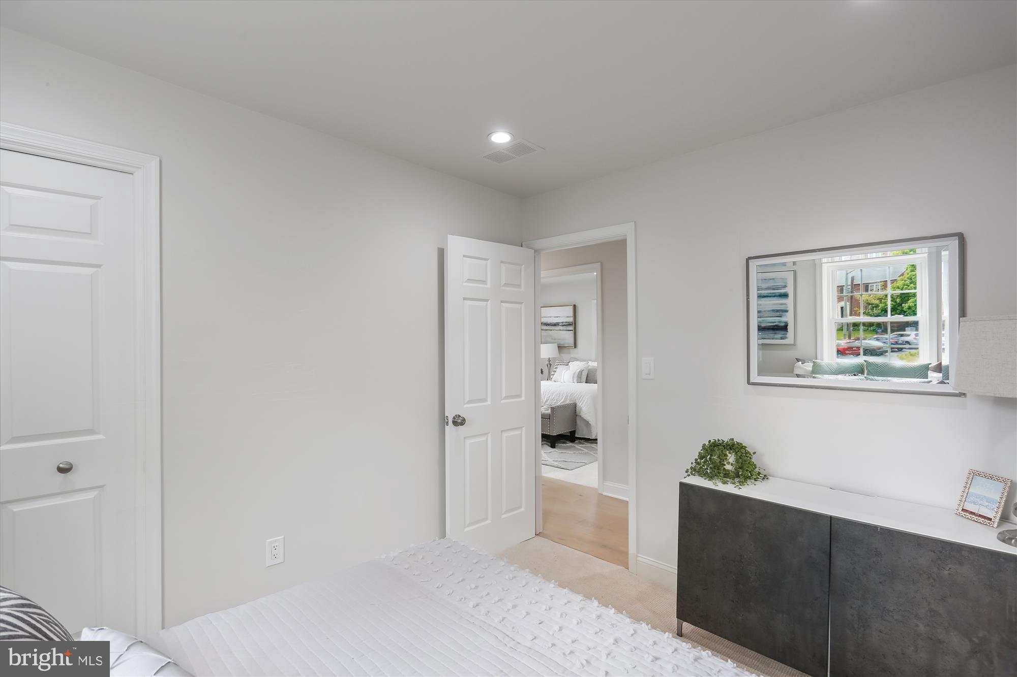 KENWOOD FOREST - Residential