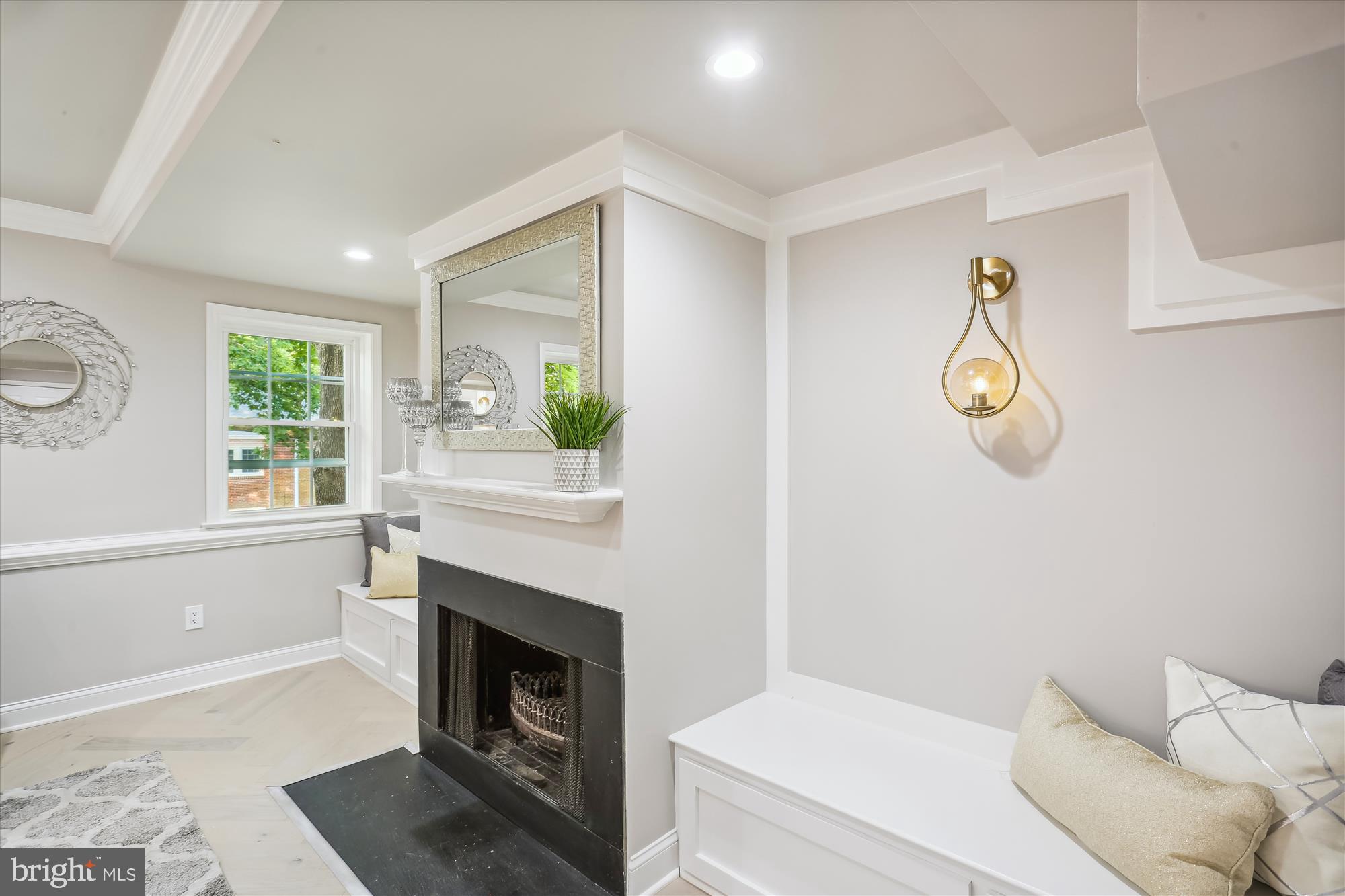 KENWOOD FOREST - Residential