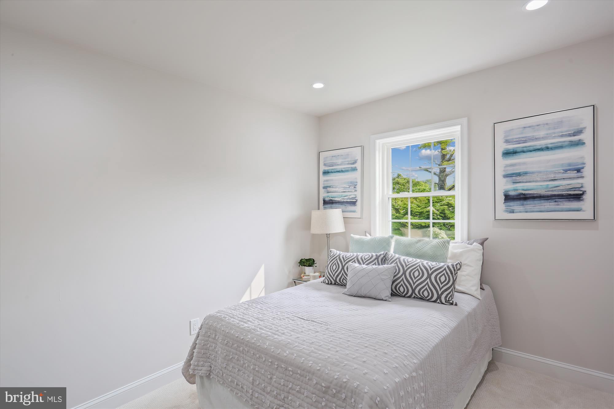 KENWOOD FOREST - Residential