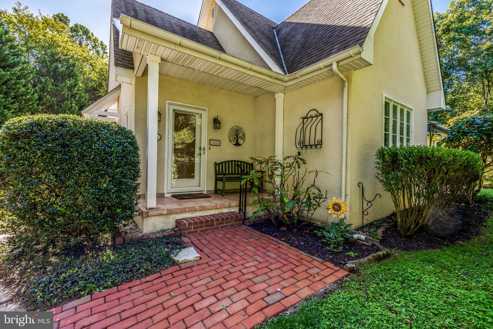 16657 MILLER LANE