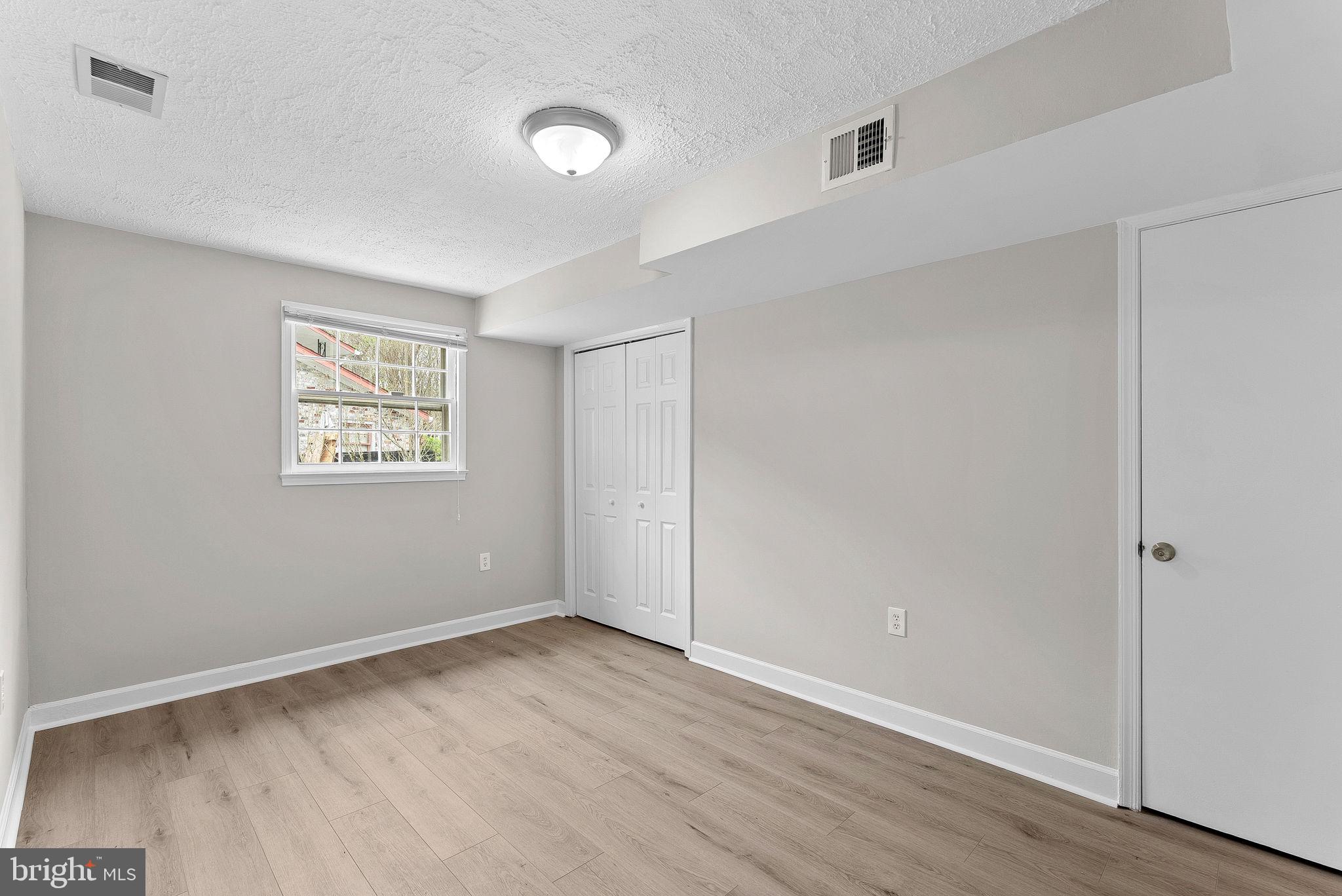 BARNETTE FOREST - Residential