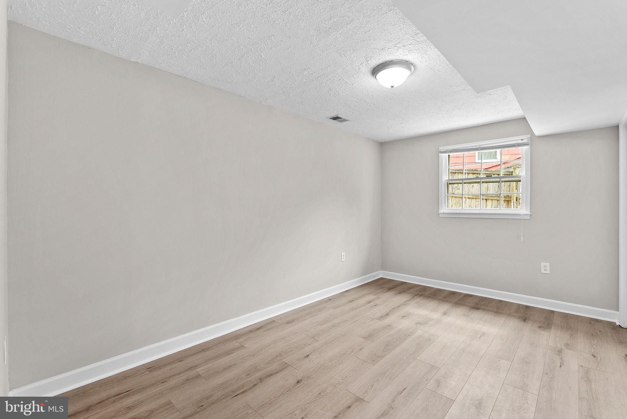 BARNETTE FOREST - Residential