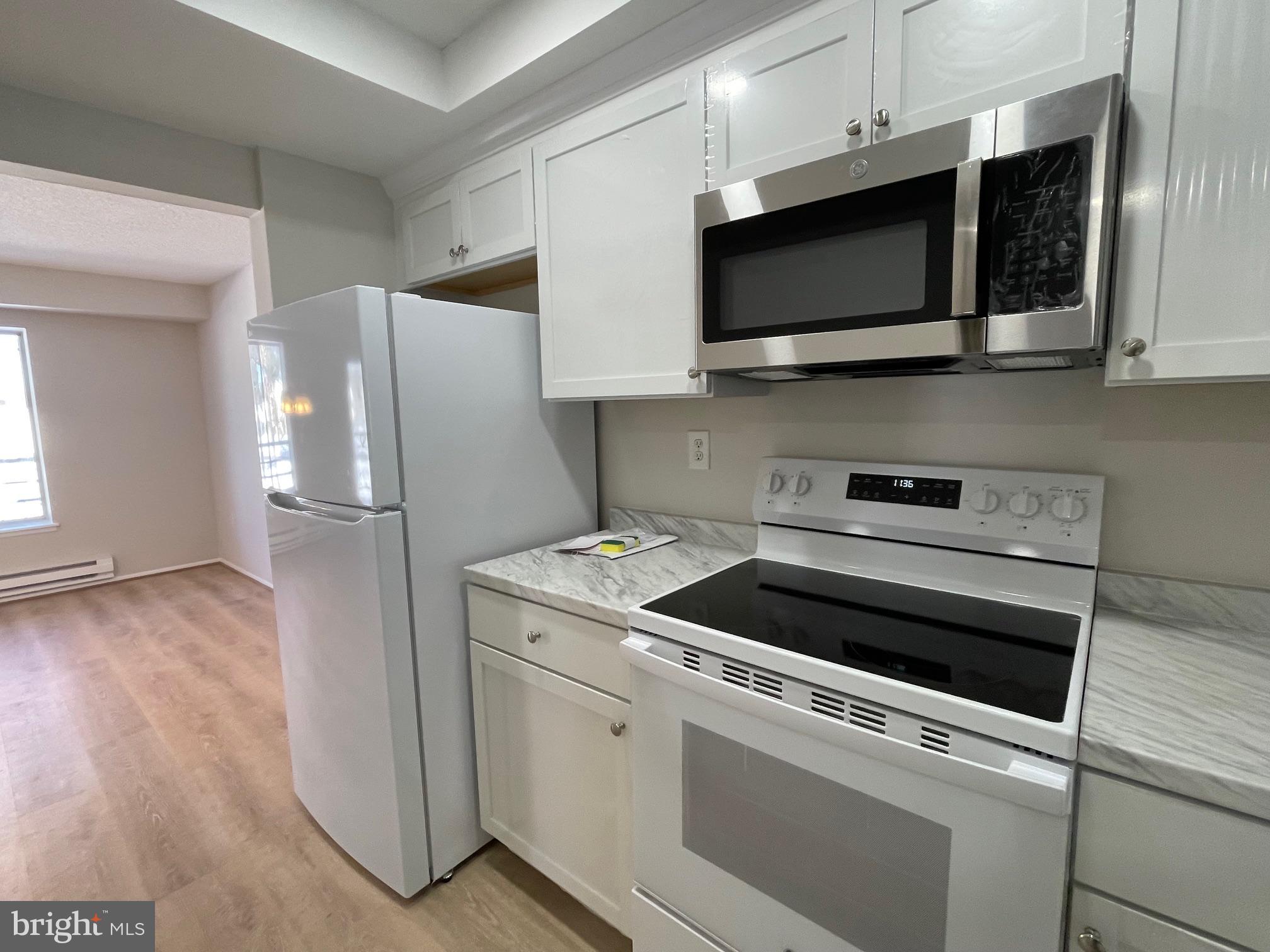 ROSSMOOR MUTUAL #15 - Residential Lease