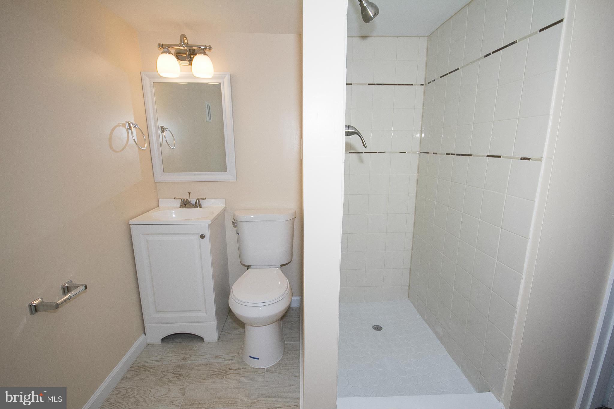 CALVERTON HEIGHTS - Residential