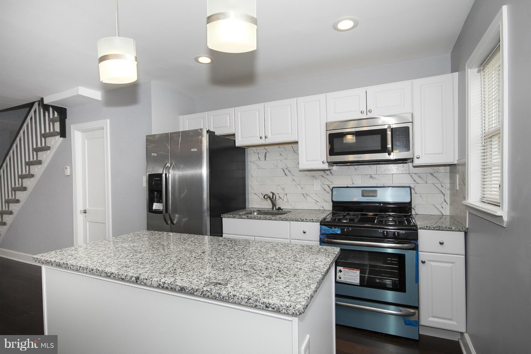 CALVERTON HEIGHTS - Residential